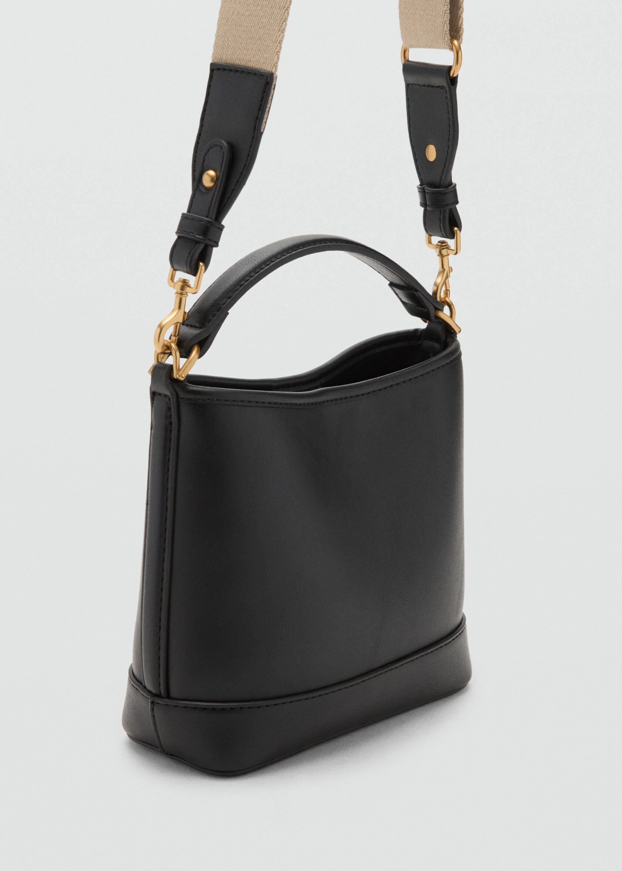 Bolso bucket tamaño pequeño - Plano medio