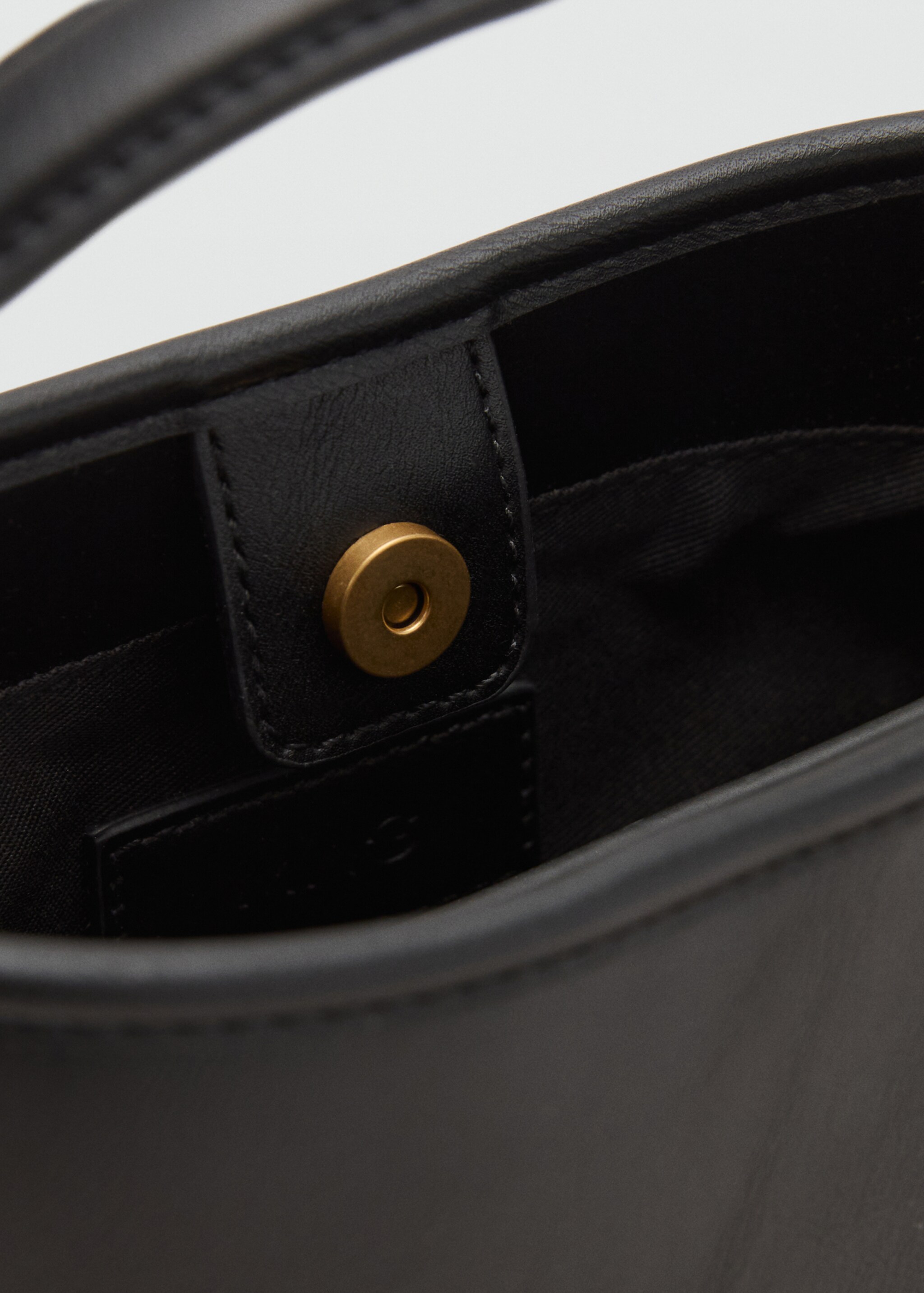 Bolso bucket tamaño pequeño - Detalle del artículo 2