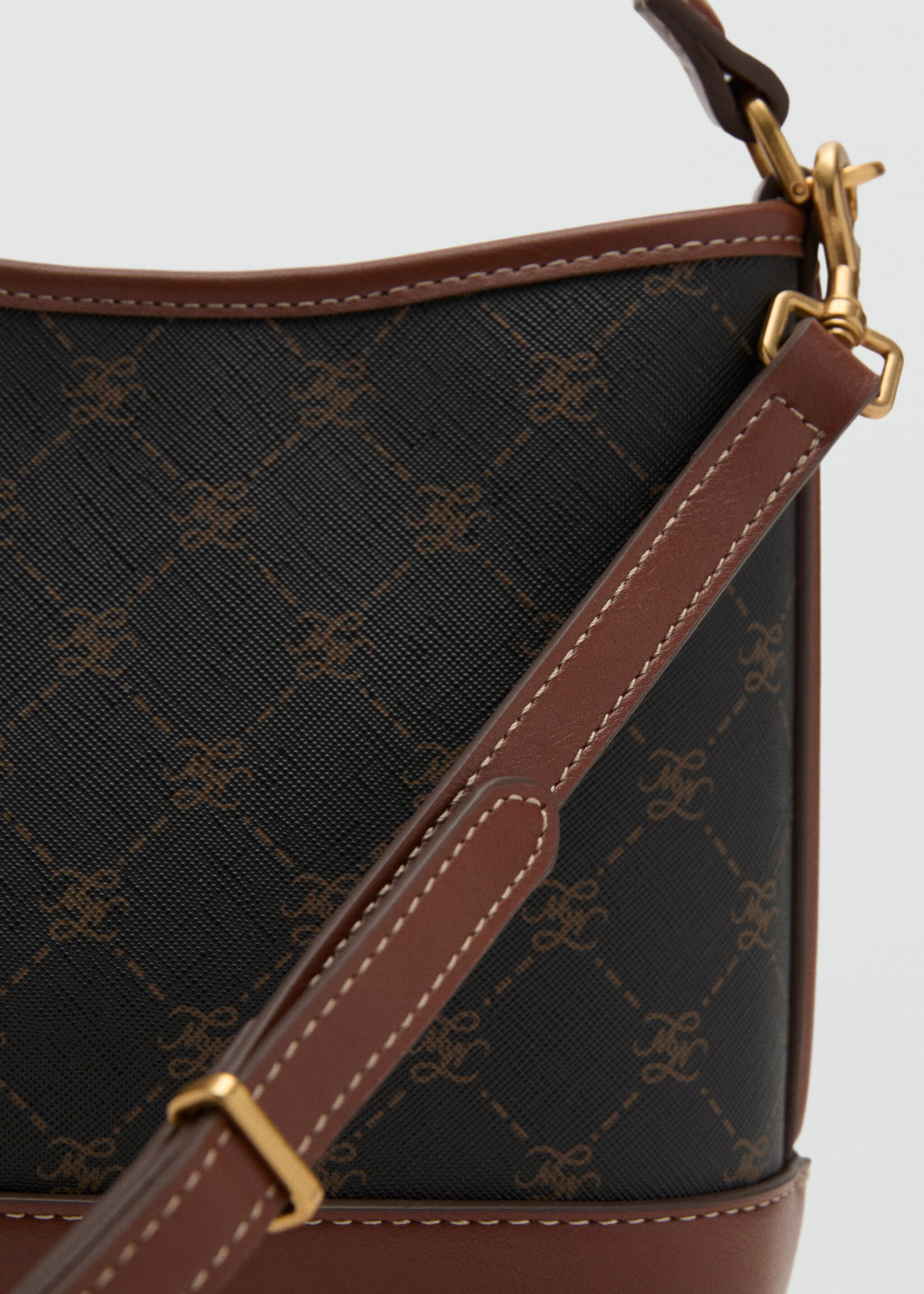Bolso bucket estampado contraste - Detalle del artículo 1