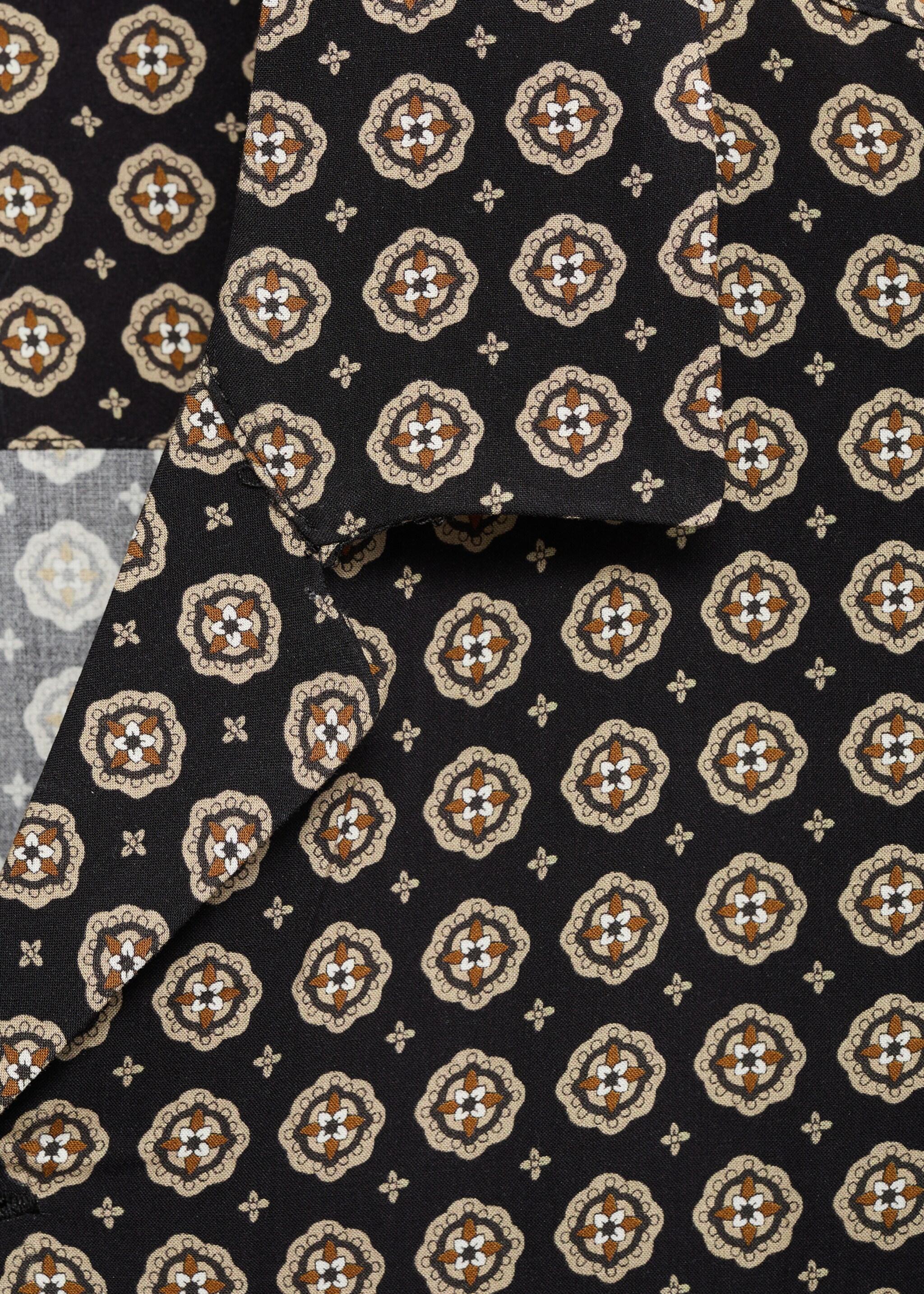 Printed fluid regular-fit shirt - Details of the article 8
