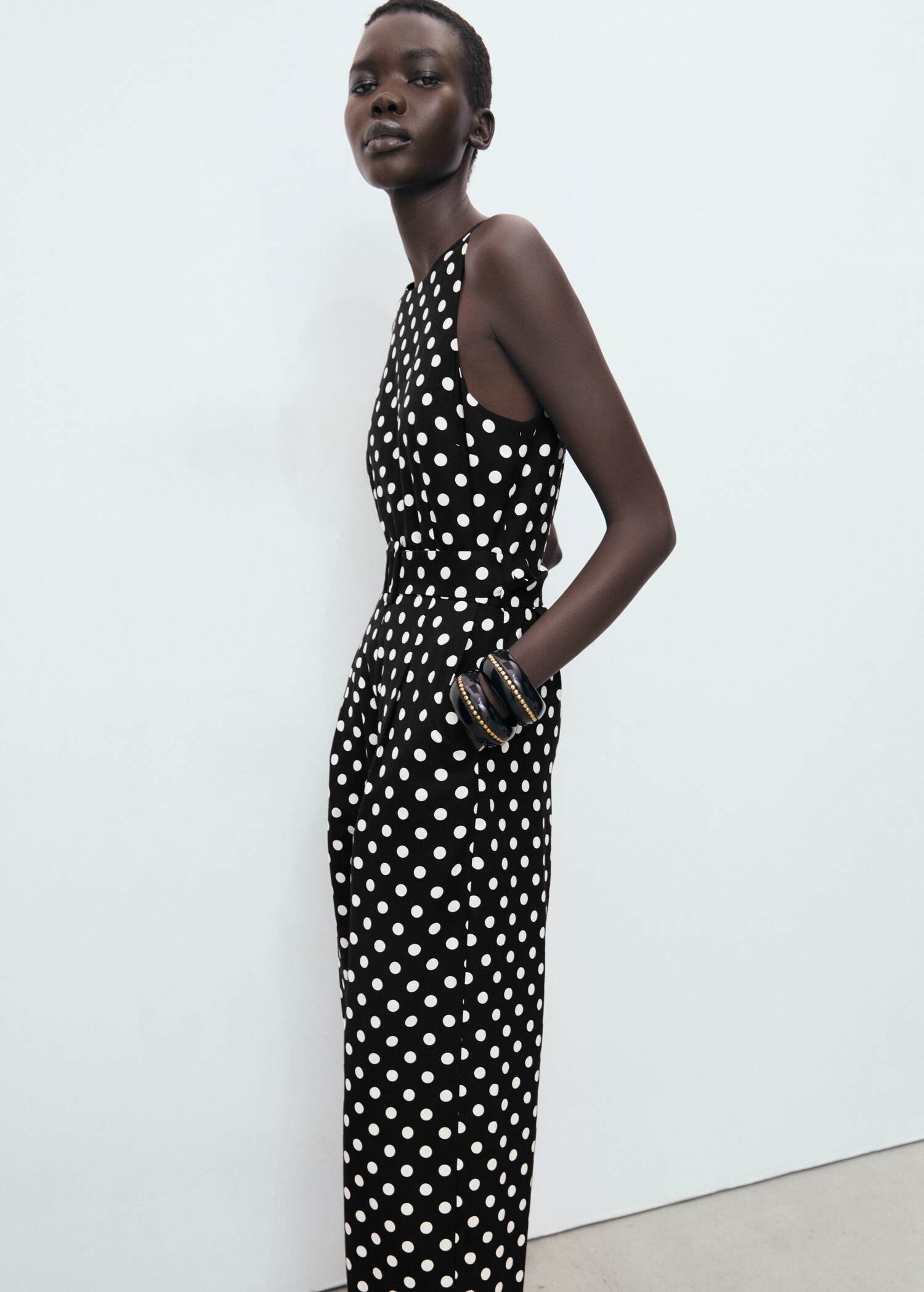 Linen jumpsuit with polka-dot belt - Medium plane
