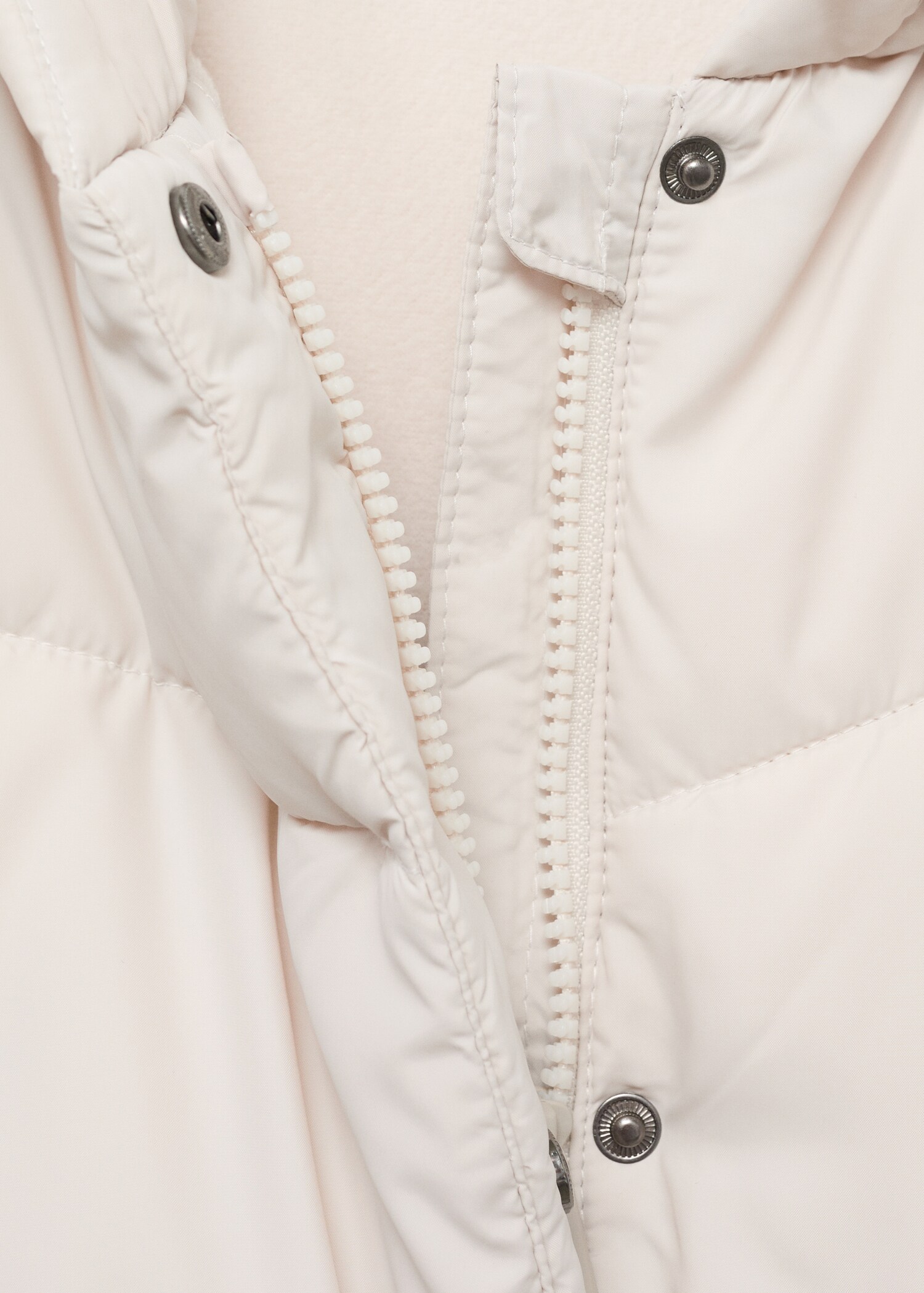 Hood quilted coat - Details of the article 8