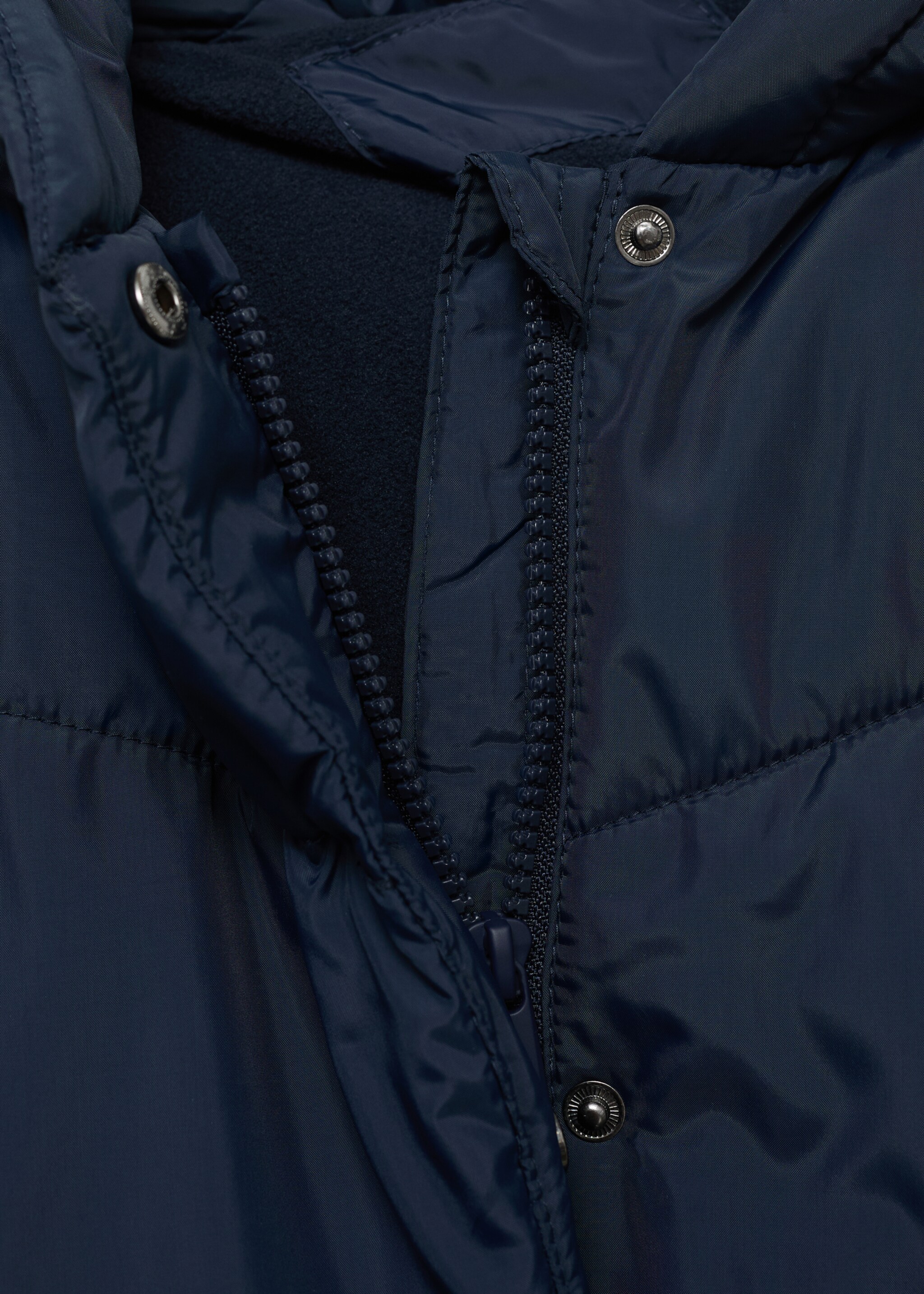 Hood quilted coat - Details of the article 8