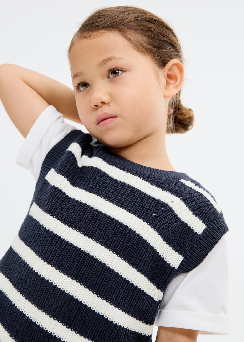 Striped knitted vest