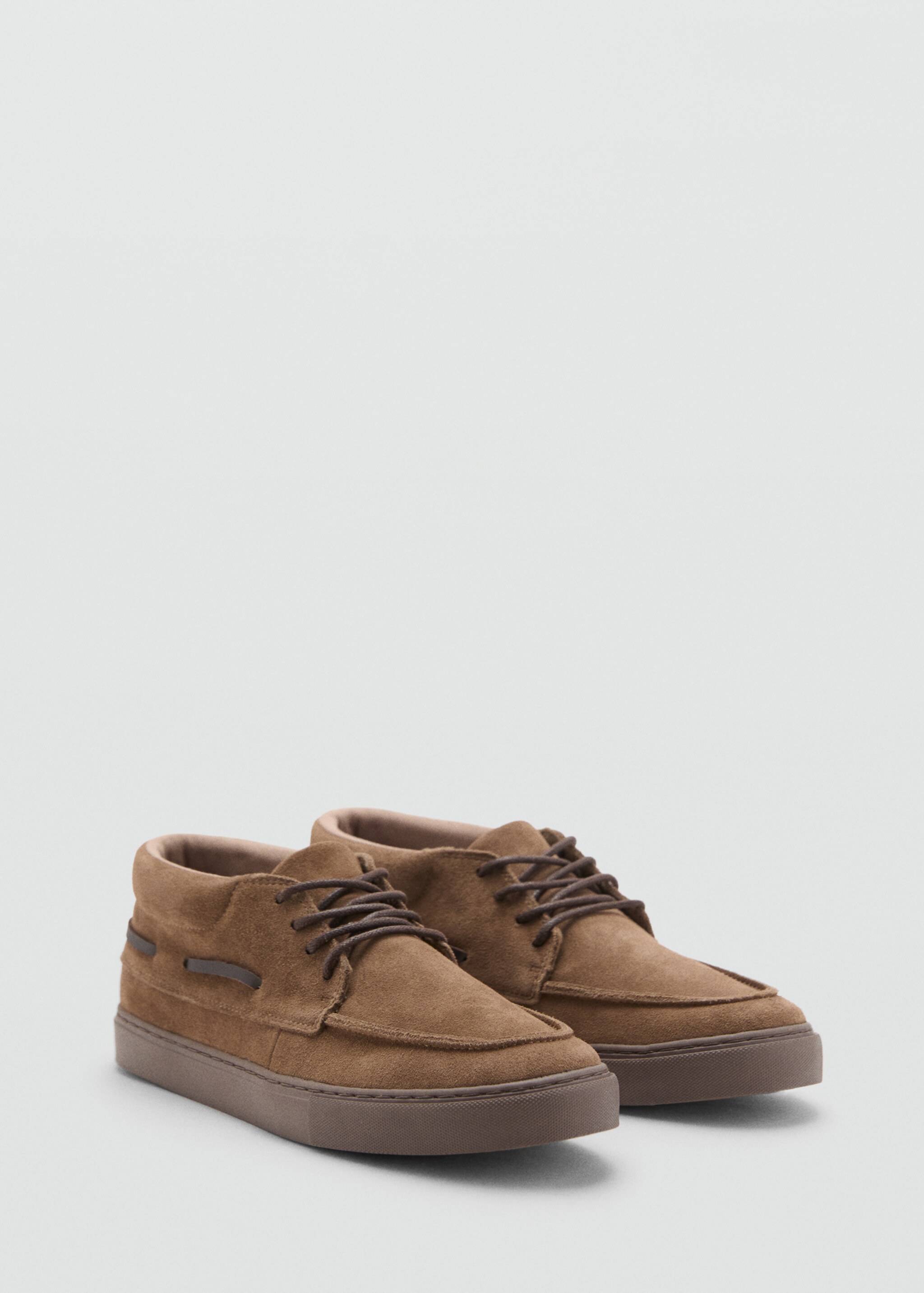 Chaussures bateau cuir - Plan moyen