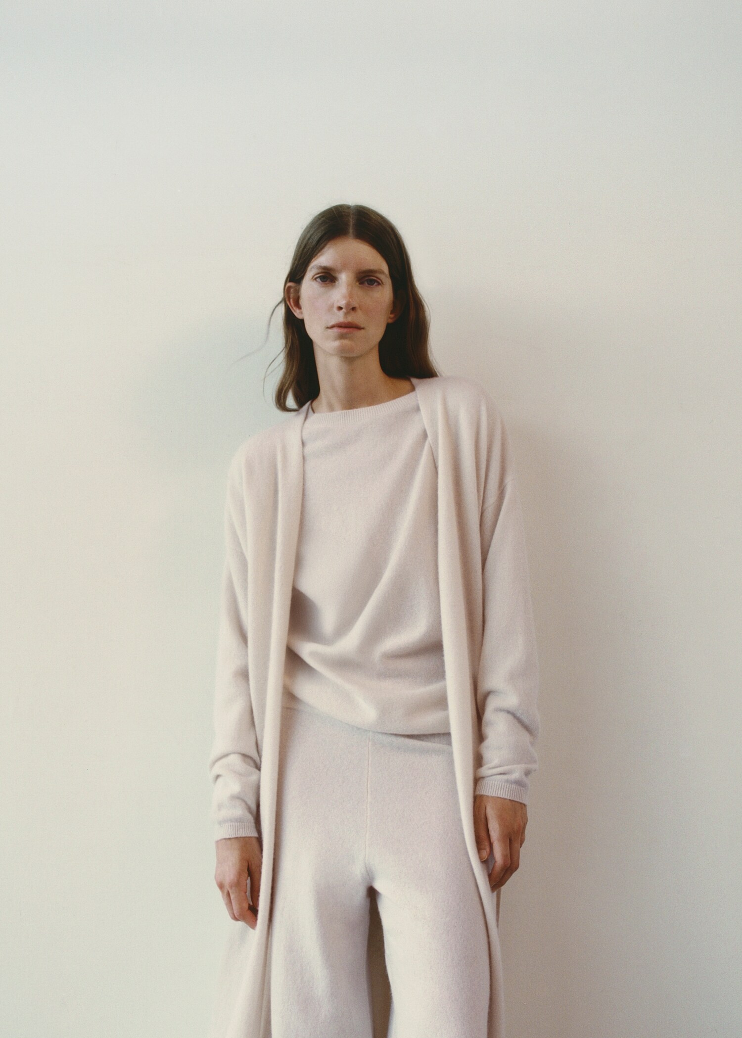 100% cashmere long cardigan with design - Details of the article 7