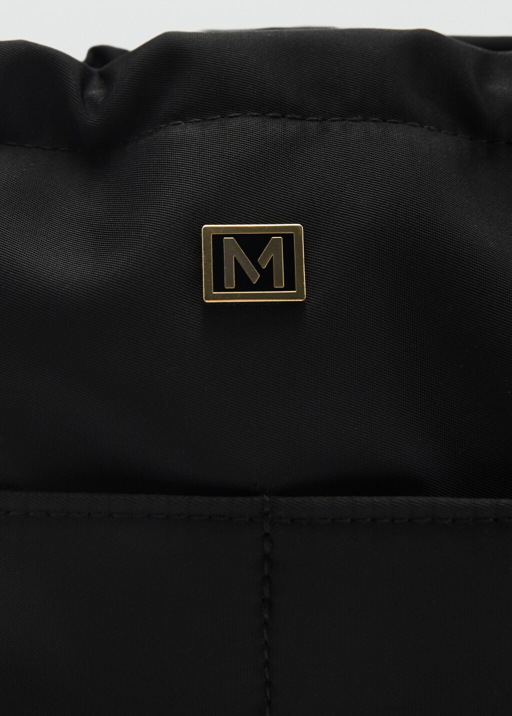 Nylon toiletry bag with pockets - image 3