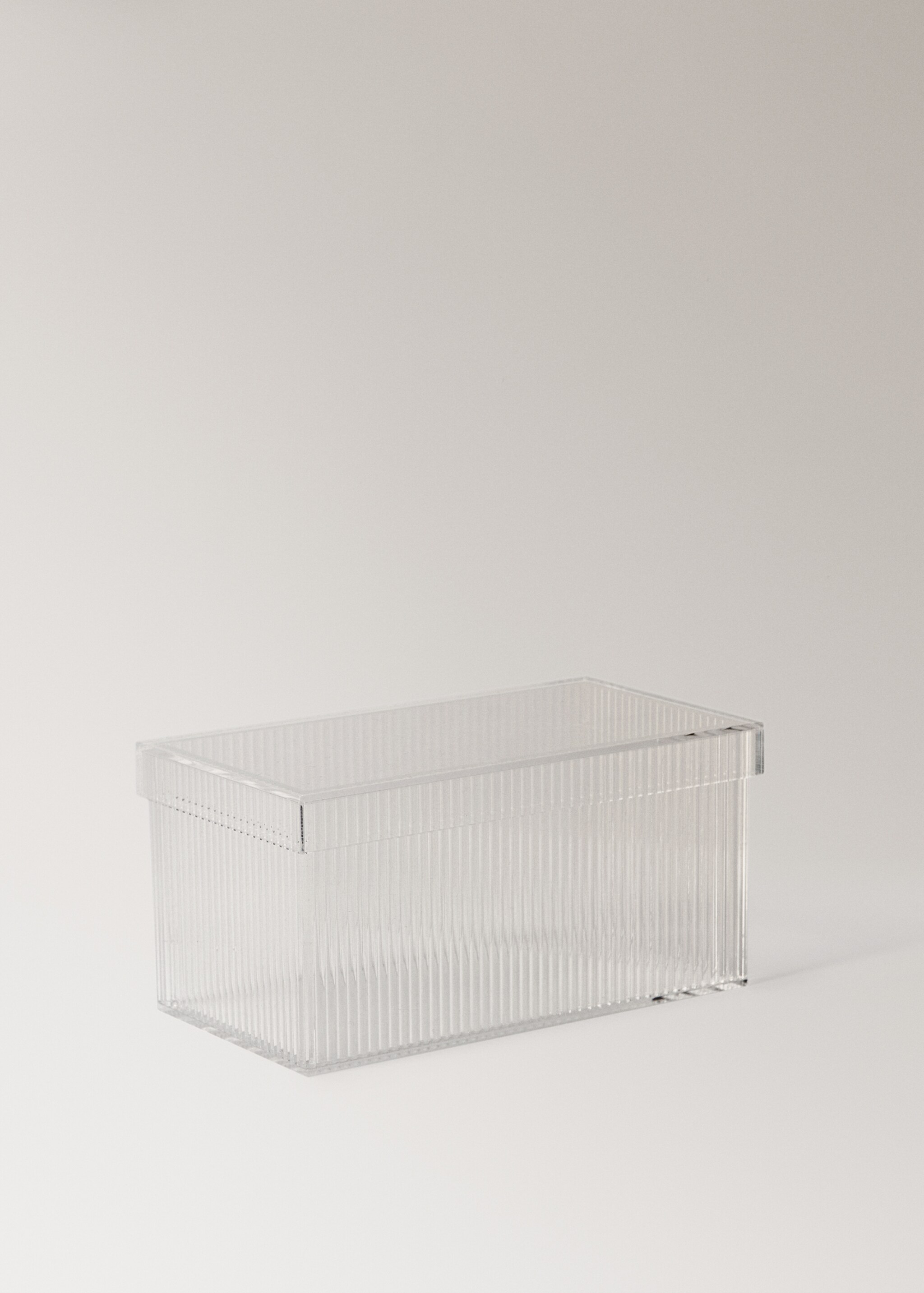 Medium transparent box - Details of the article 1, Black. Ref: 17043312-00.