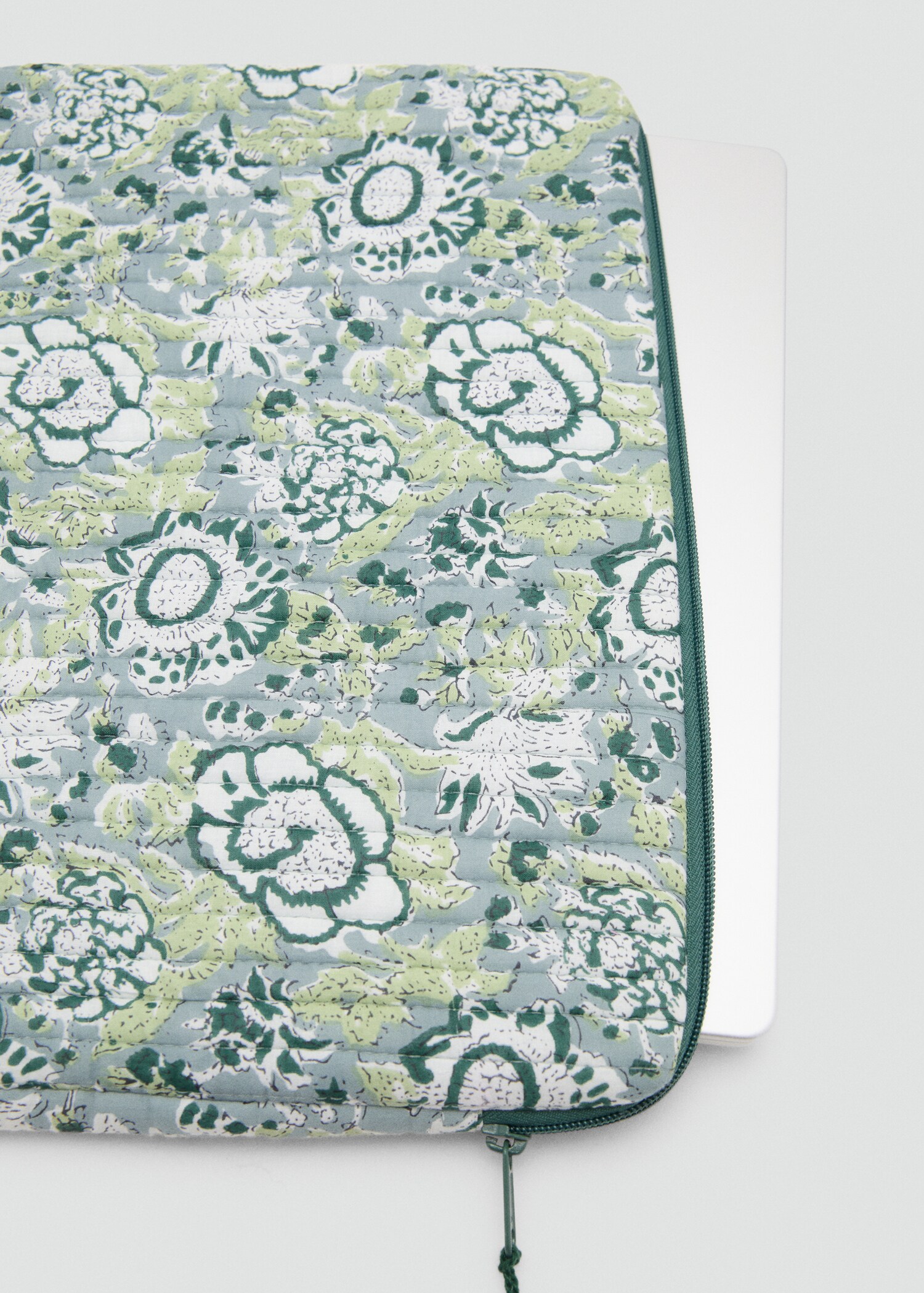 Printed laptop case - Details of the article 1