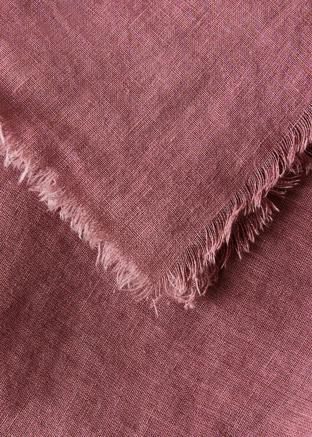 Linen tablecloth with frayed edge for 6-8 diners