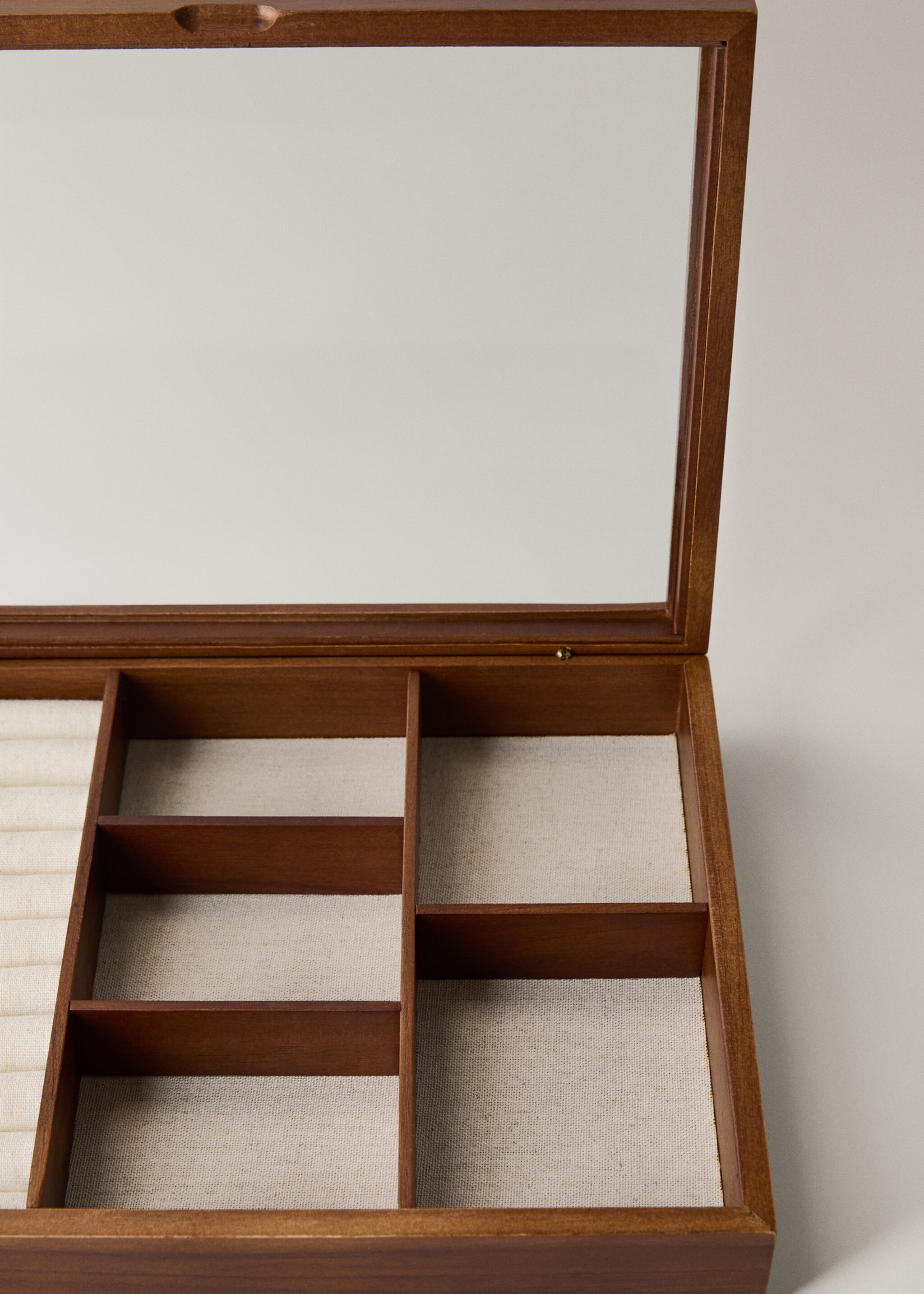 Large wooden jewellery box - Details of the article 3, Brown. Ref: 17043324-00.