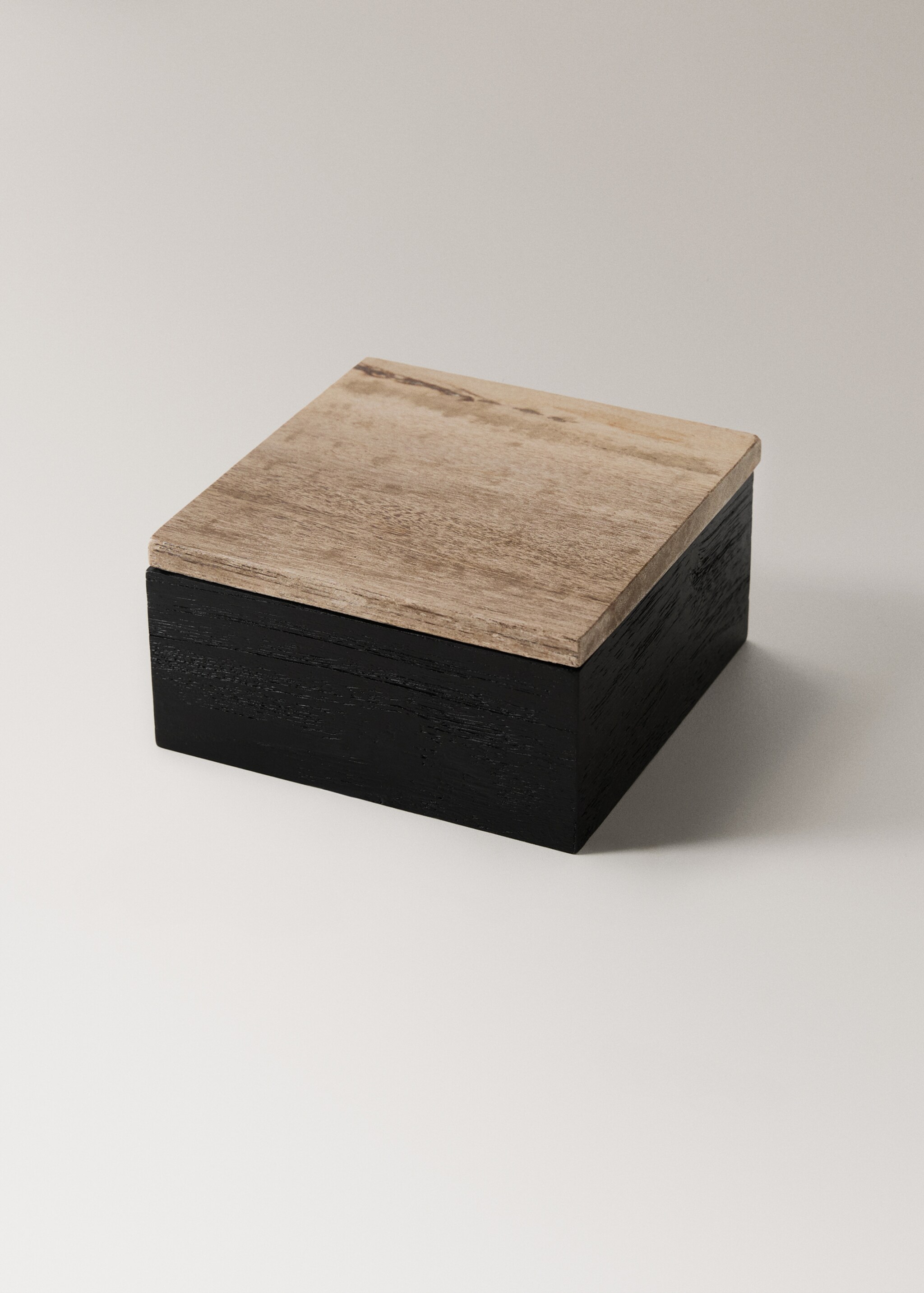 Small decorative box in petrified wood - Details of the article 2, Black. Ref: 17043326-00.
