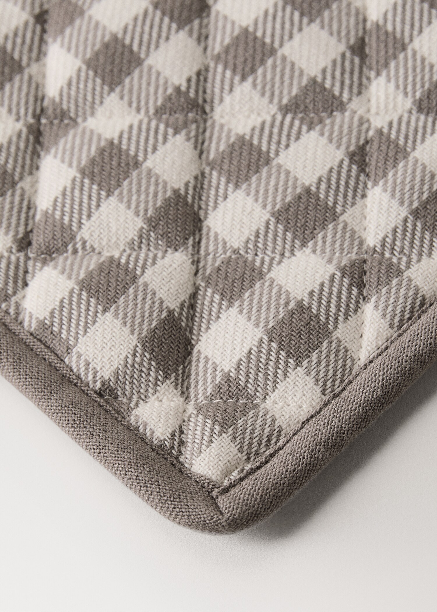 Gingham cotton pot holder - Details of the article 2