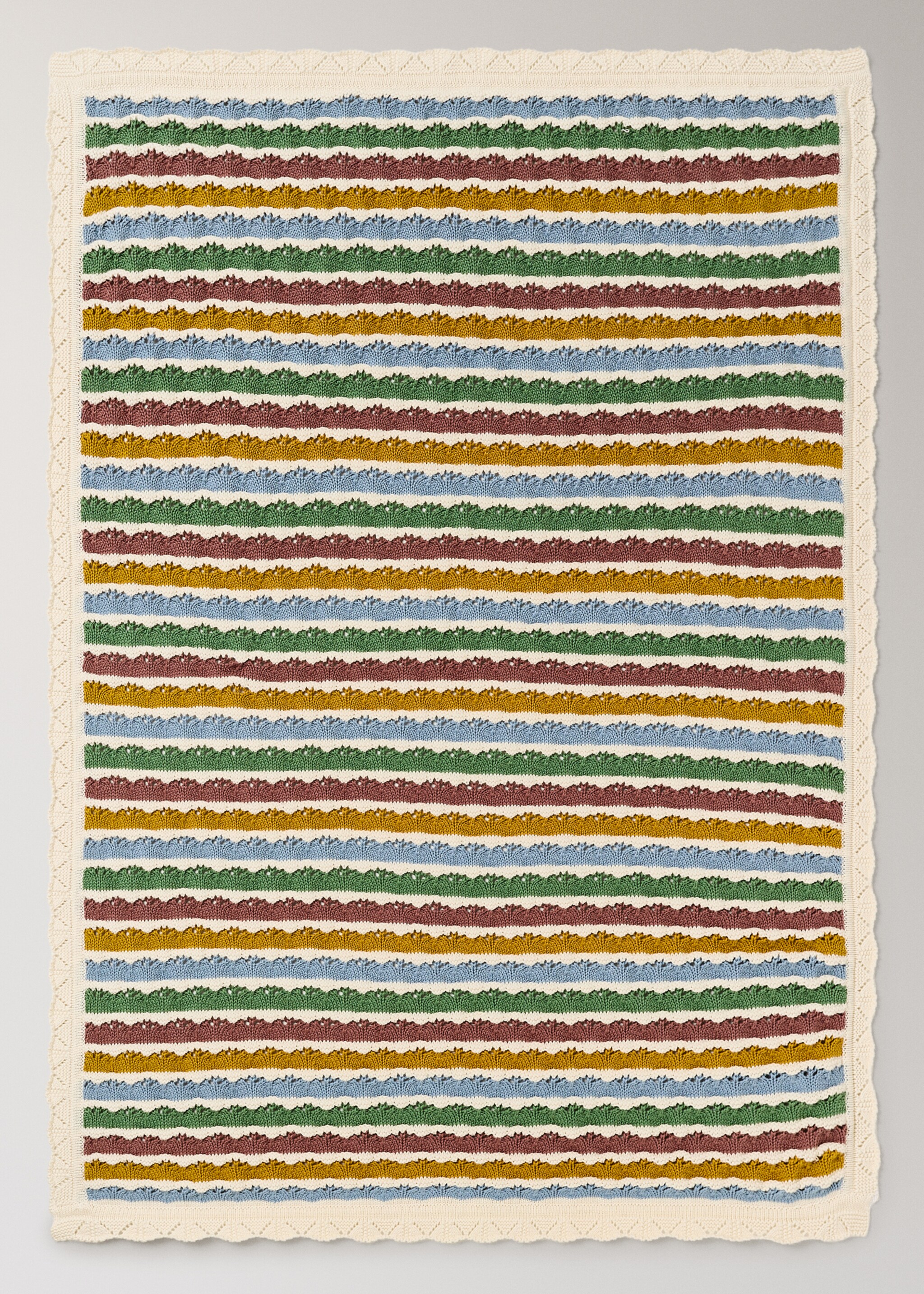 Blanket/plaid aurora - Details of the article 3, Ink Blue. Ref: 17043828-00.