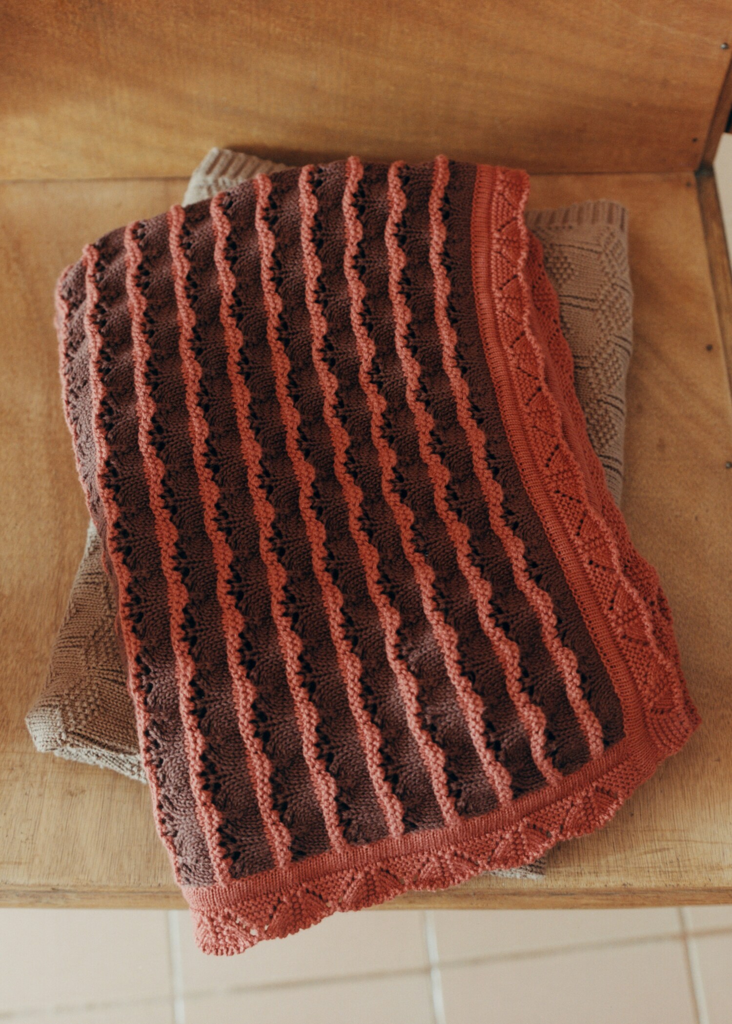 100% cotton striped openwork children's blanket - Details of the article 6