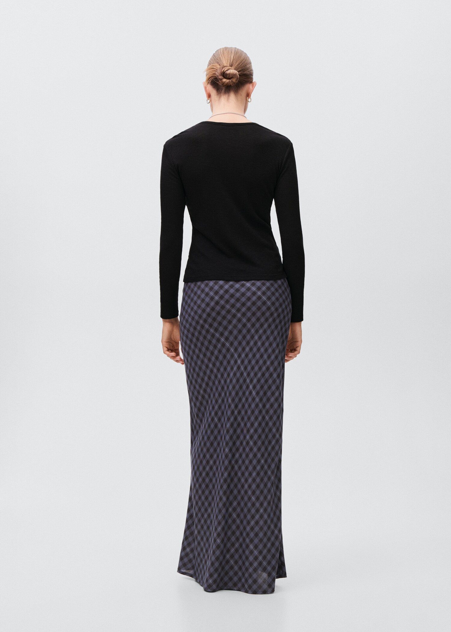 Long-sleeved knitted t-shirt - Details of the article 1
