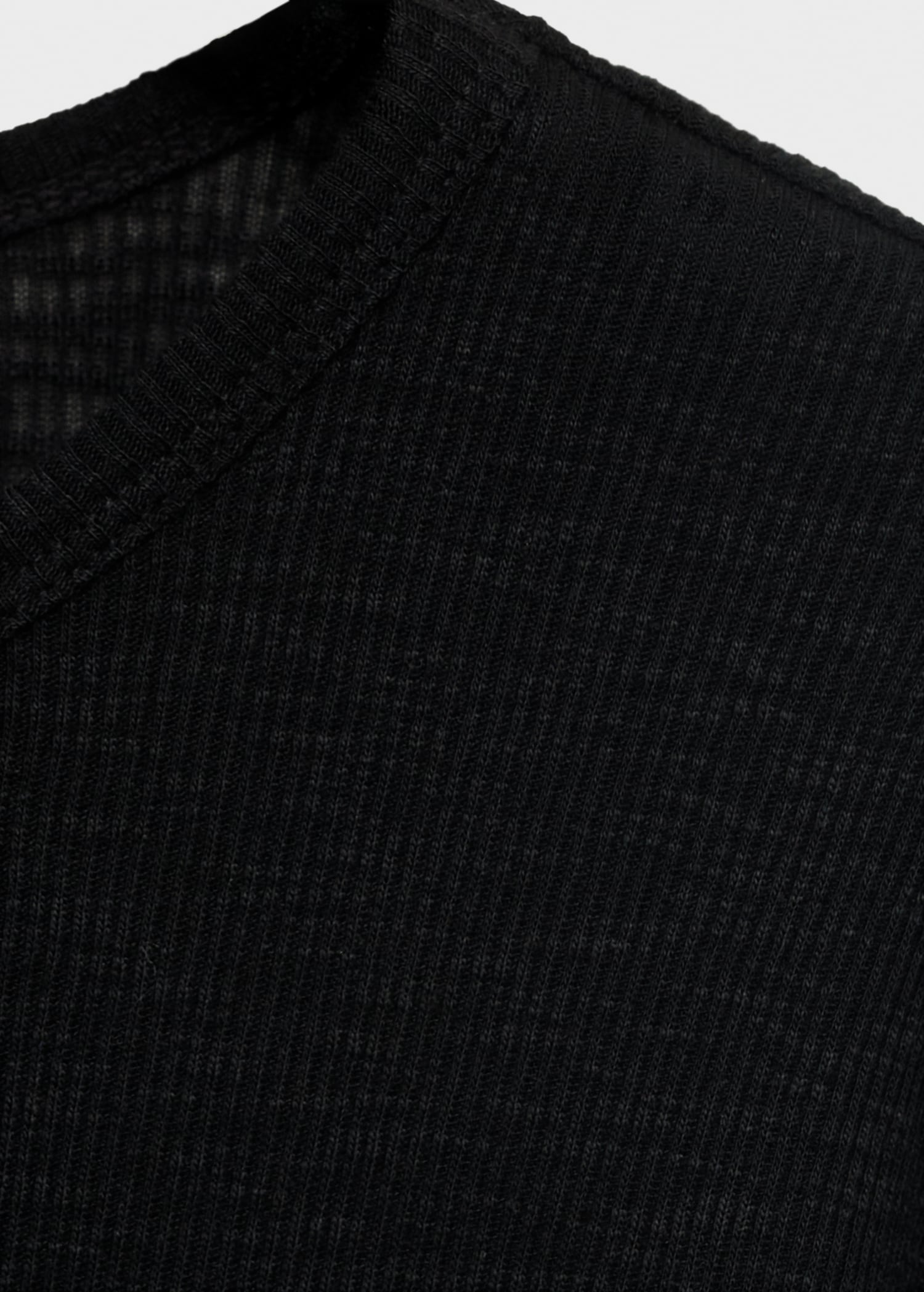 Long-sleeved knitted t-shirt - Details of the article 8