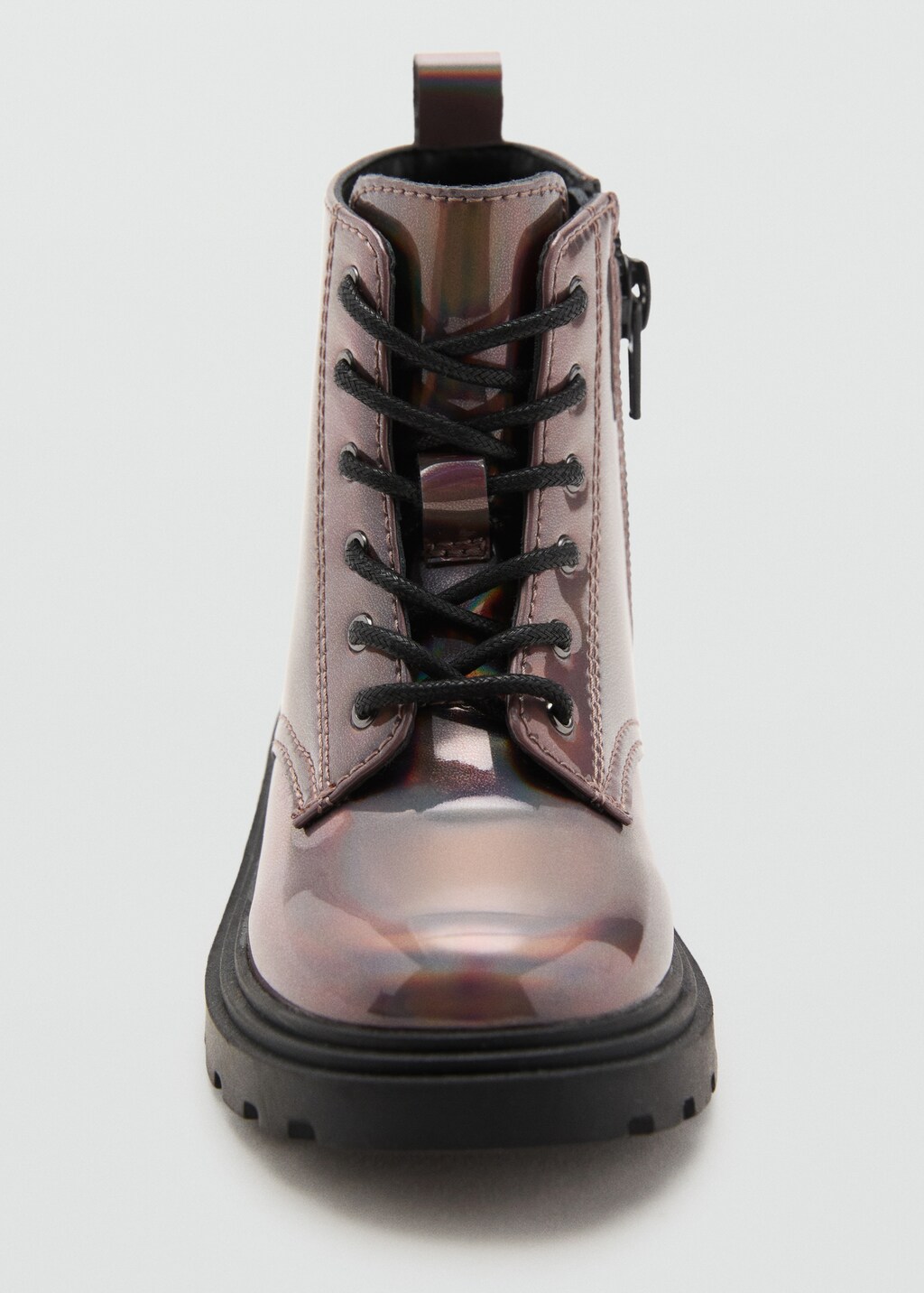 Zipped metallic boots