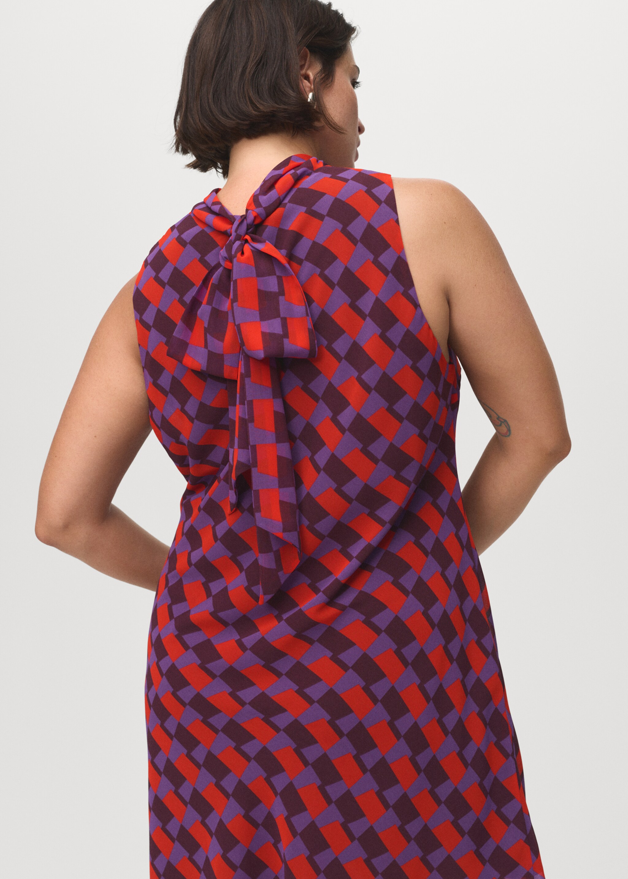 Printed dress with bow detail - Details of the article 4, Violet. Ref: 17044082-00.