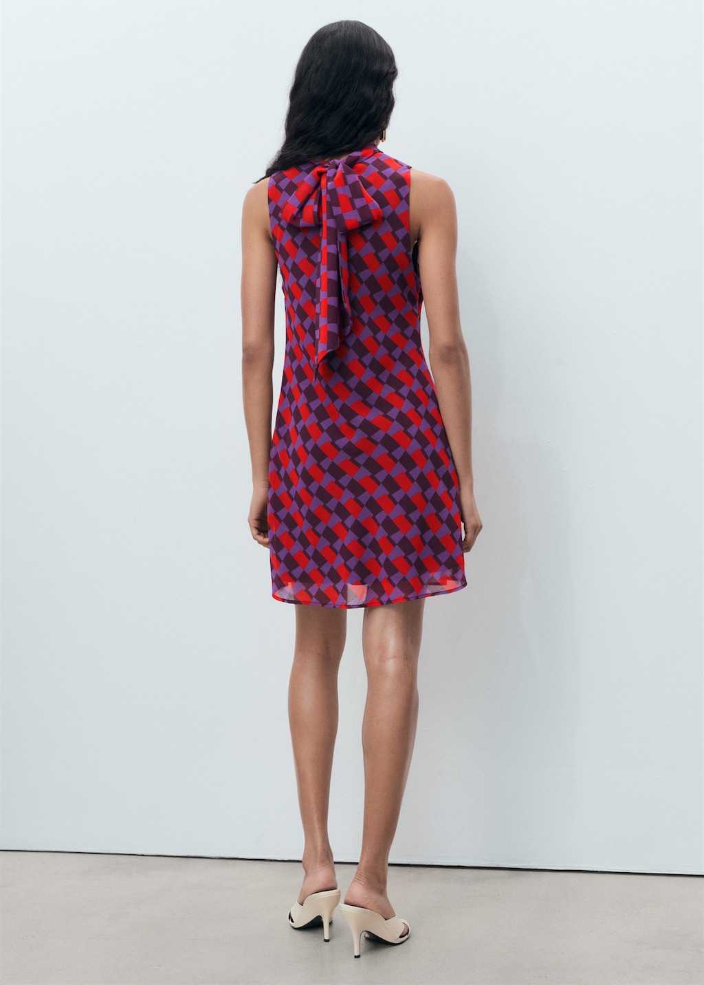 Printed dress with bow detail - image 3