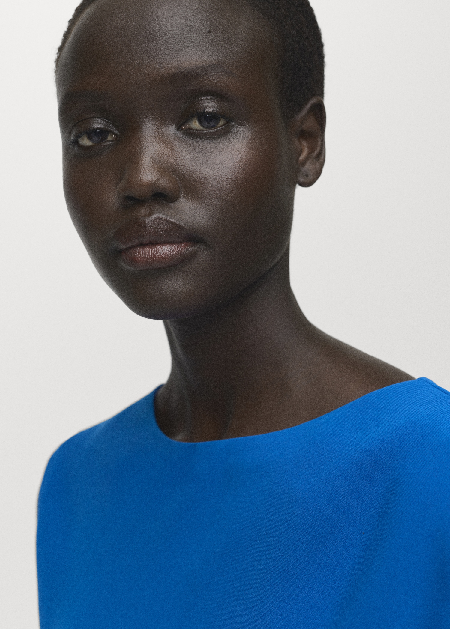 Robe midi froncée - Détail de l'article 1