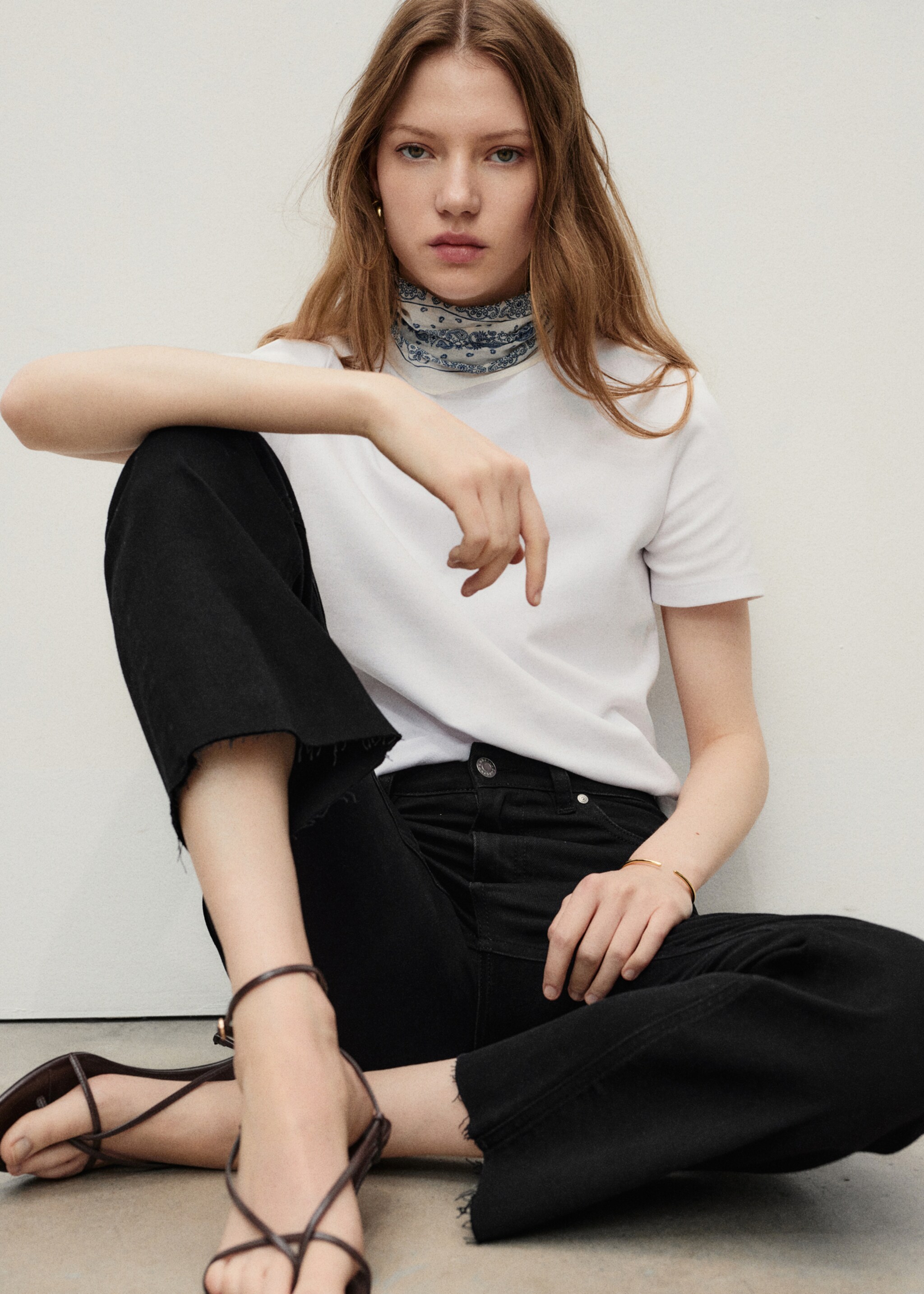 Jean Sienna flare crop - Détail de l'article 1, Black denim. Ref: 17044093-00.