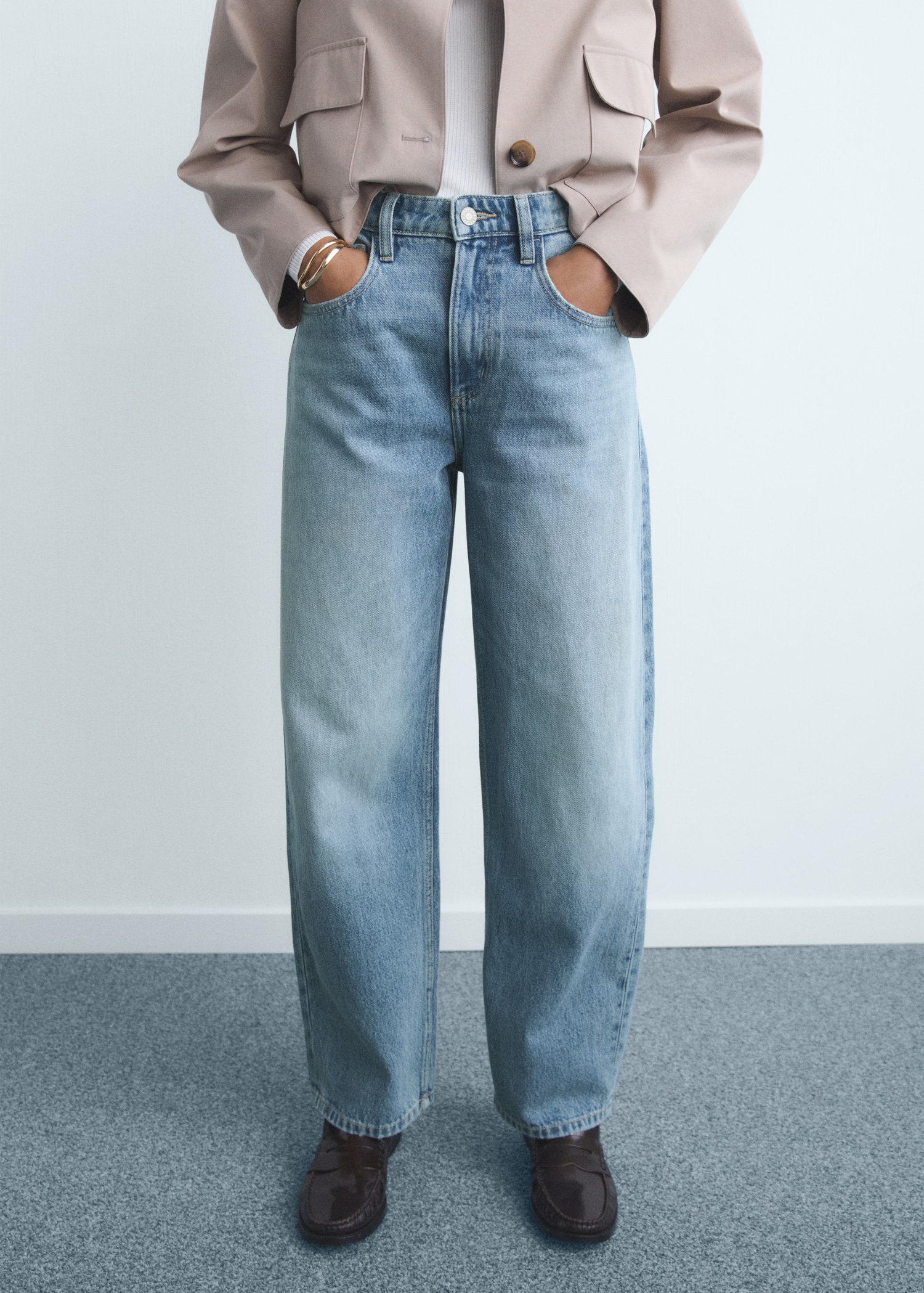 High-waisted barrel jeans - Main Image