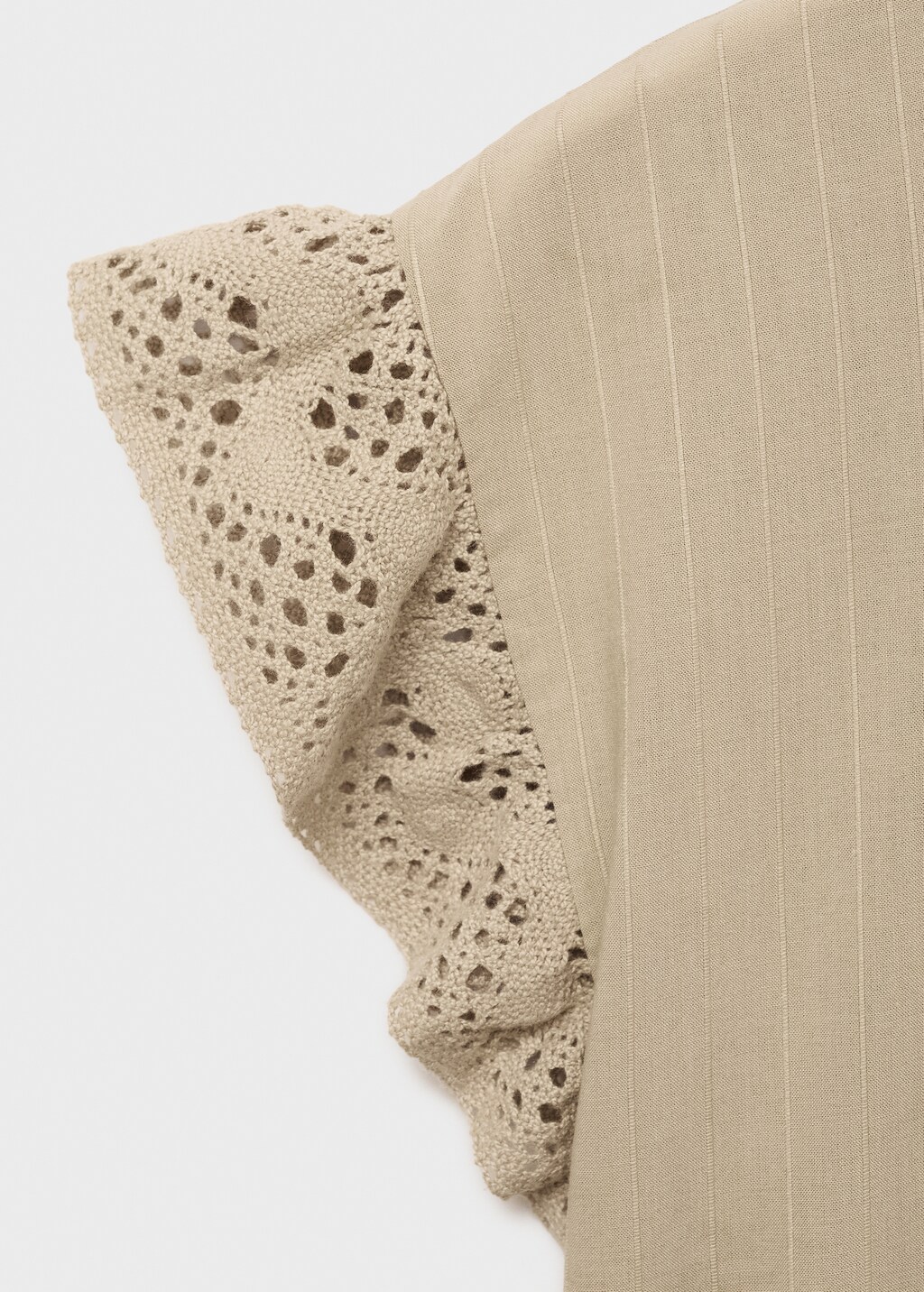 Mango Short-sleeved t-shirt with ruffled eyelet embroidery detail thumbnail