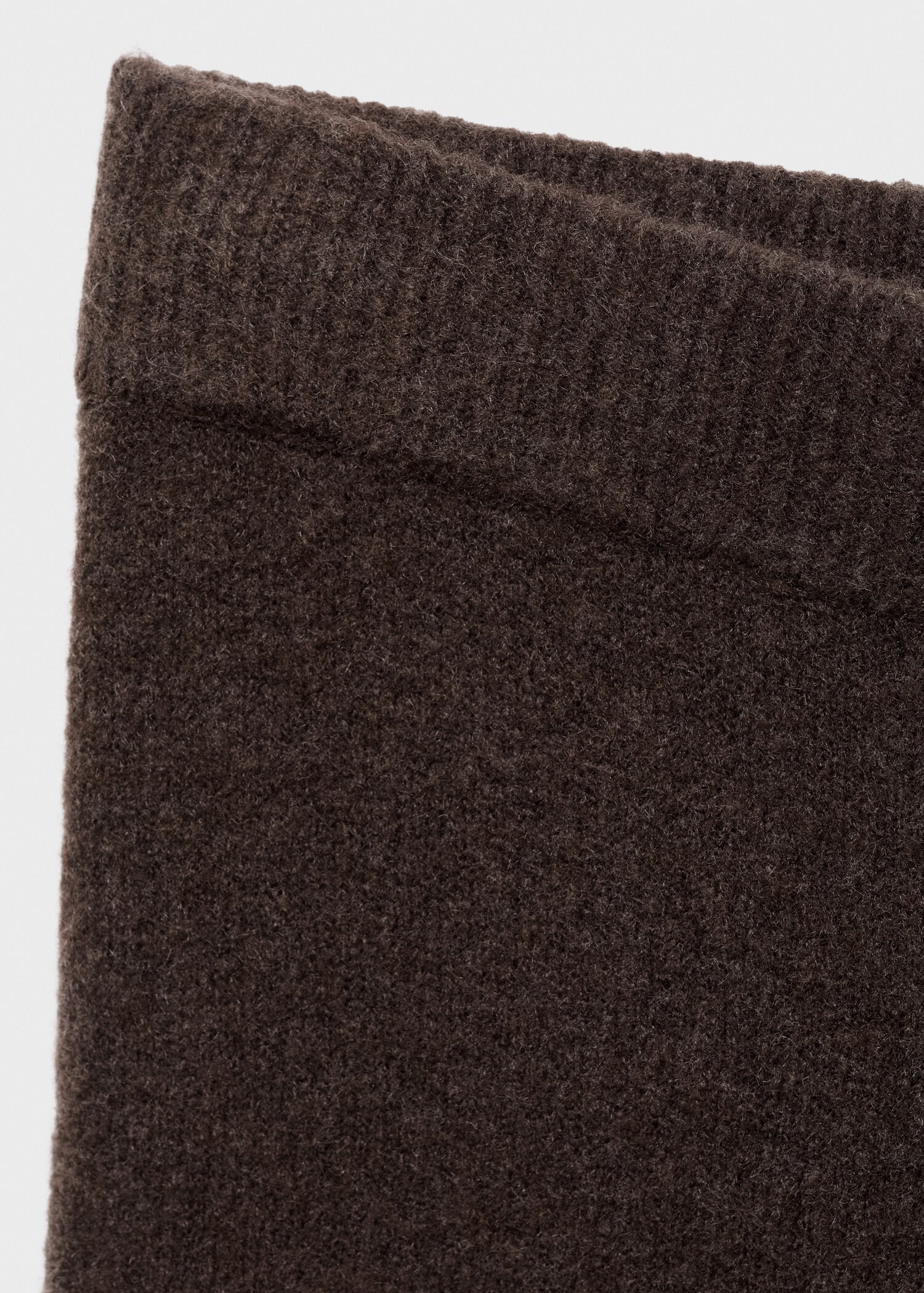 Straight knitted trousers - Details of the article 8