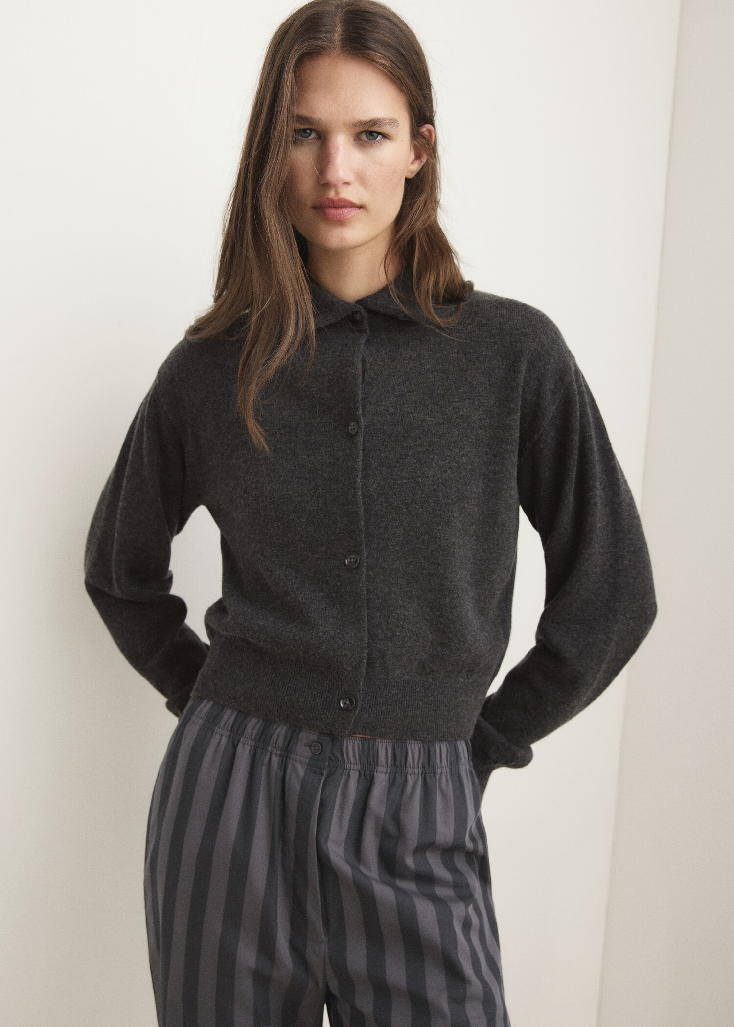 Crop wool cardigan with buttons - Medium plane