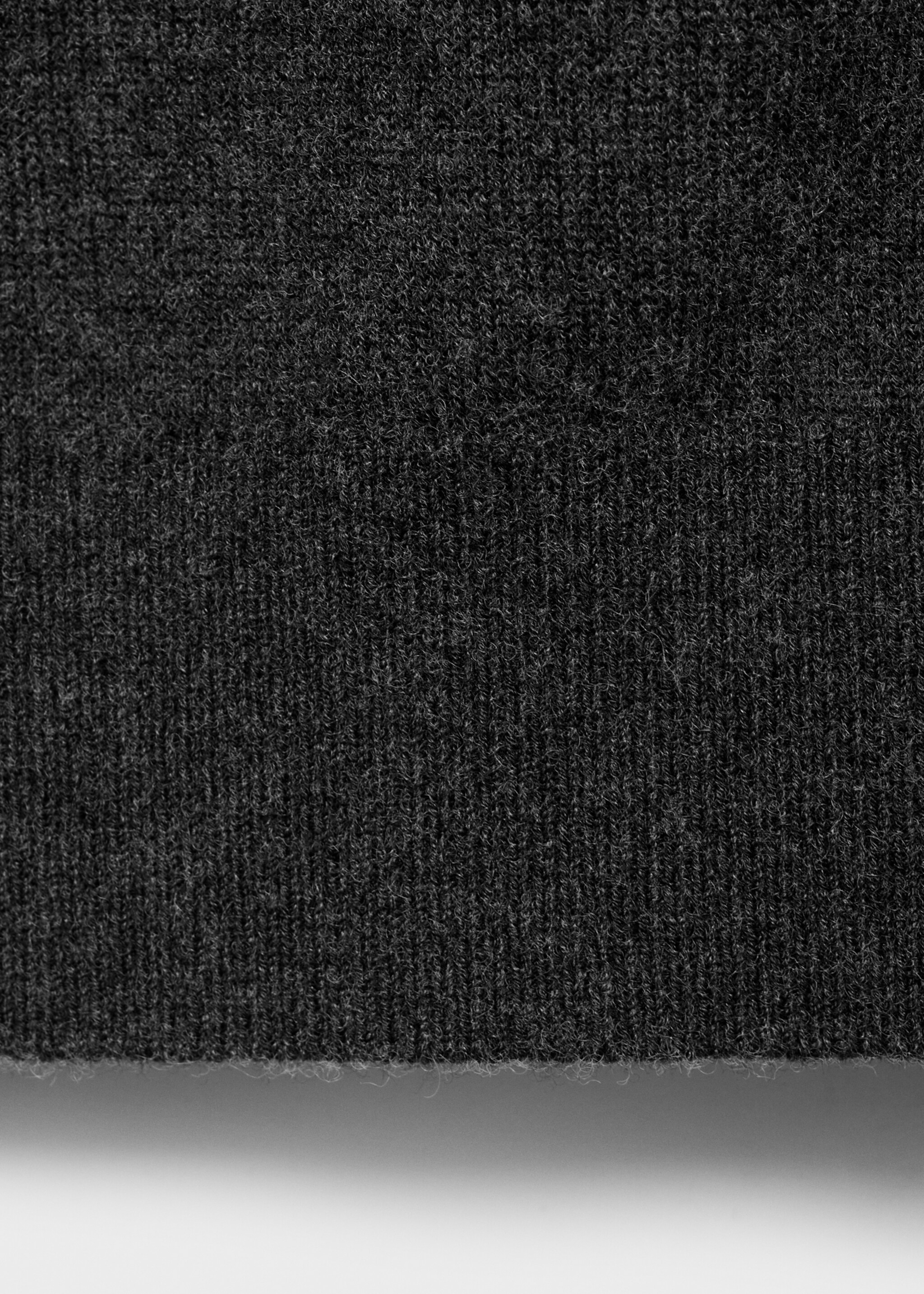 Cropped cardigan with buttons - Details of the article 0, Charcoal. Ref: 17044108-00.