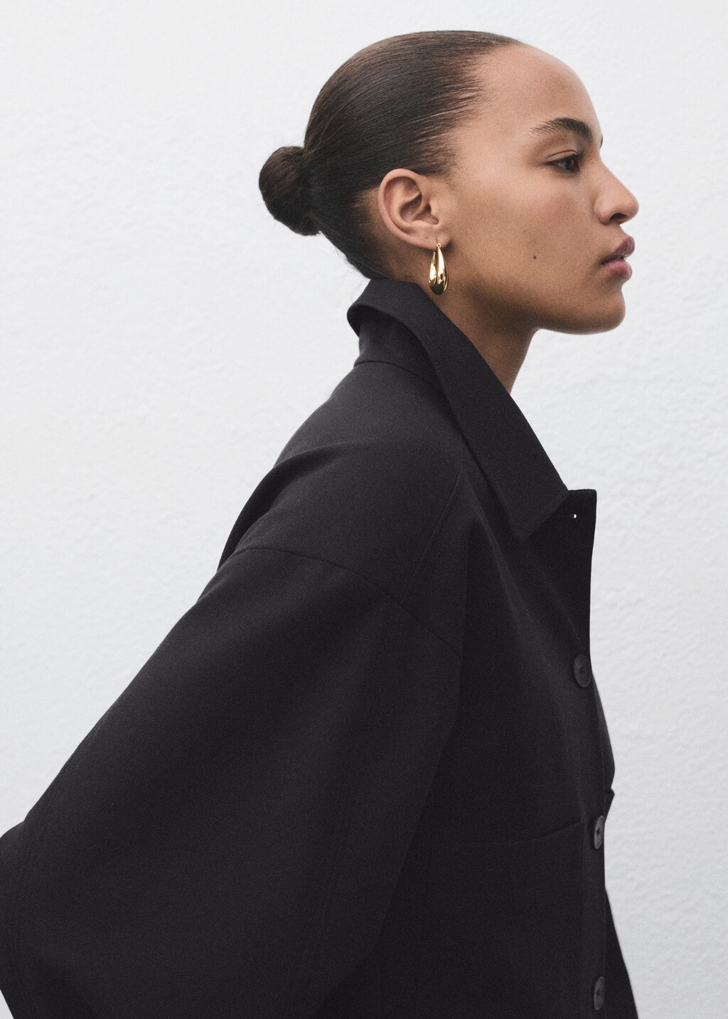 Cropped jacket with pockets