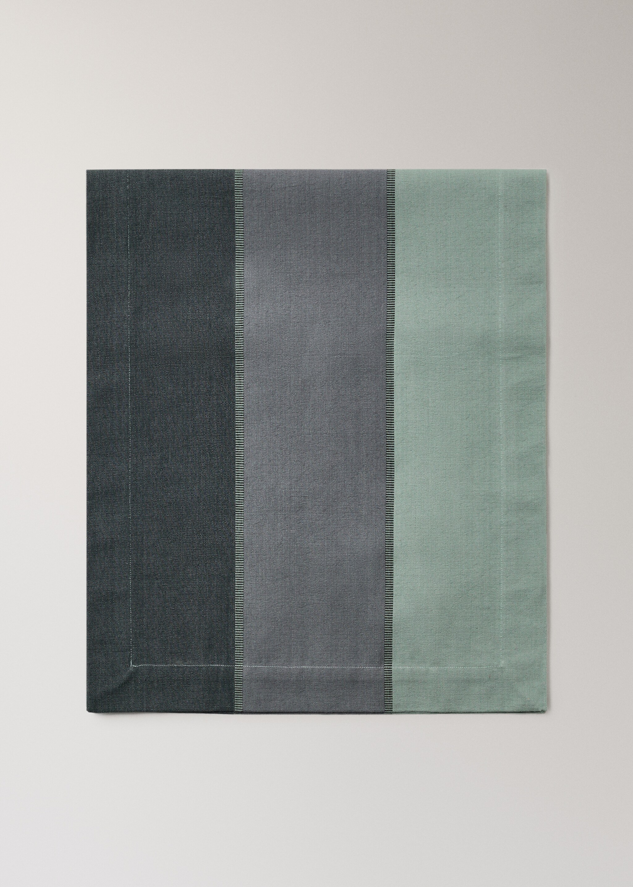 Cotton striped table runner in various colours - Article without model, Ink Blue. Ref: 17044125-00.