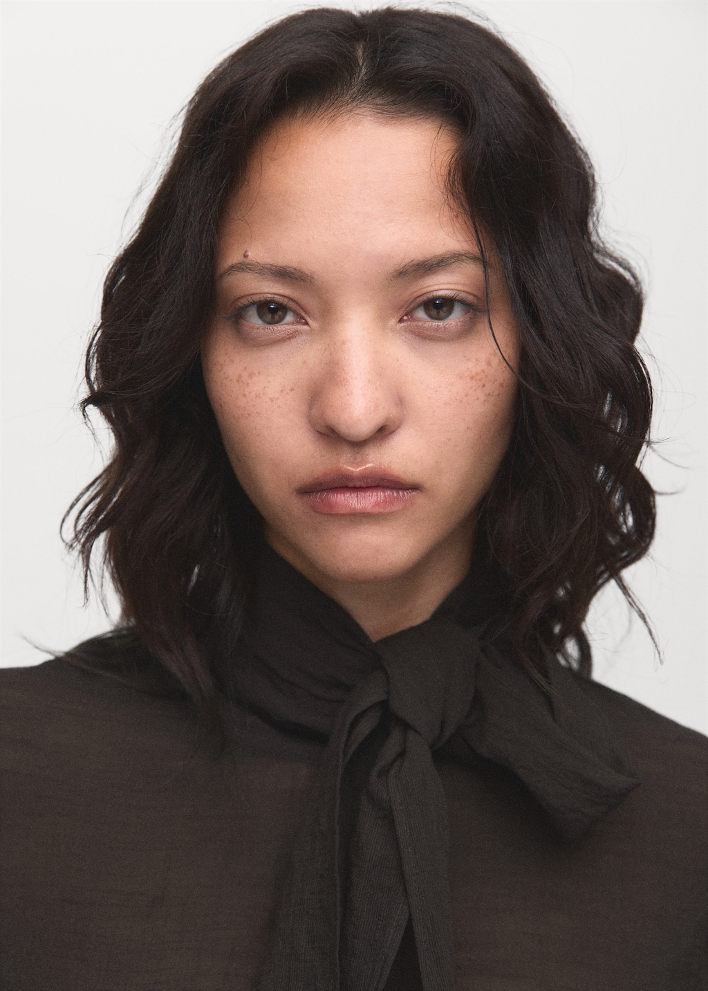 Textured blouse with foulard