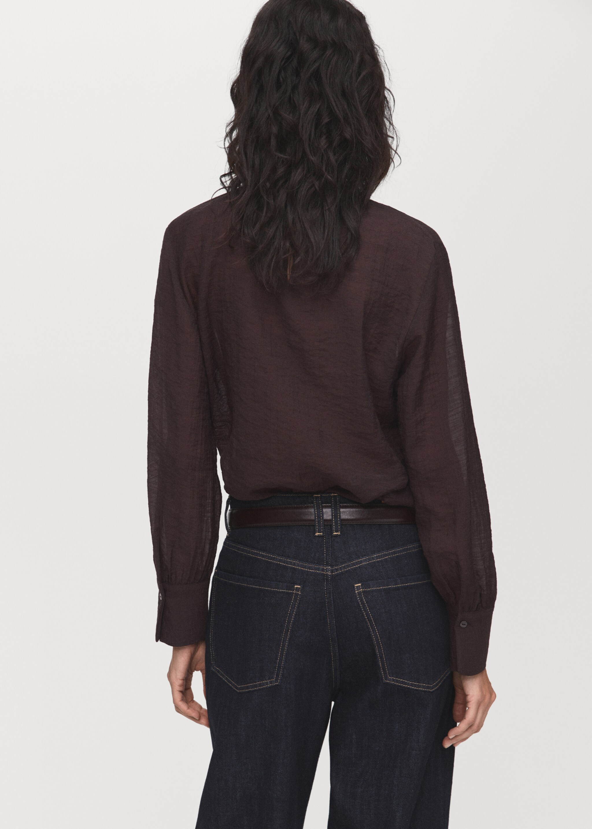 Textured blouse with foulard - Reverse of the article, Chocolate. Ref: 17044138-00.
