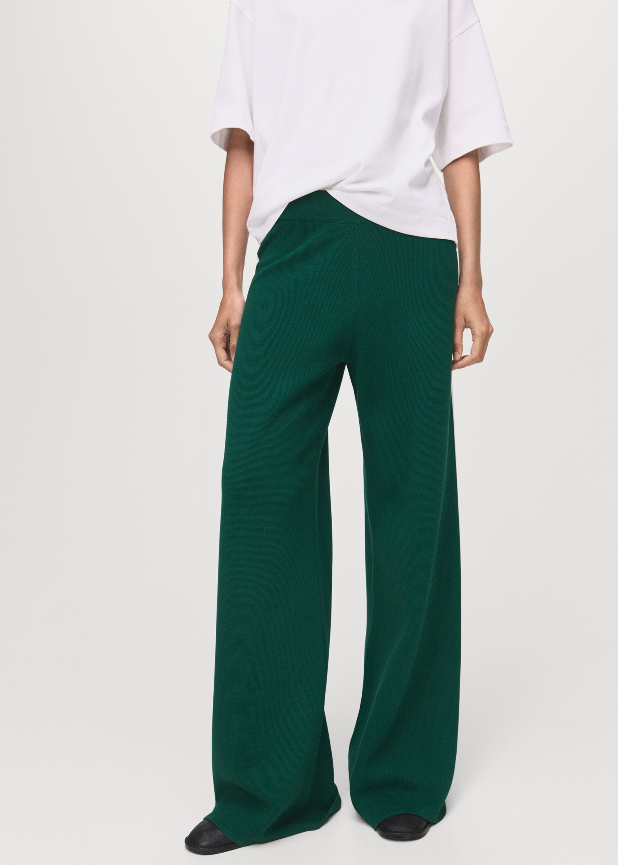 Fine-knit straight-fit trousers - Medium plane, Dark Green. Ref: 17044139-00.