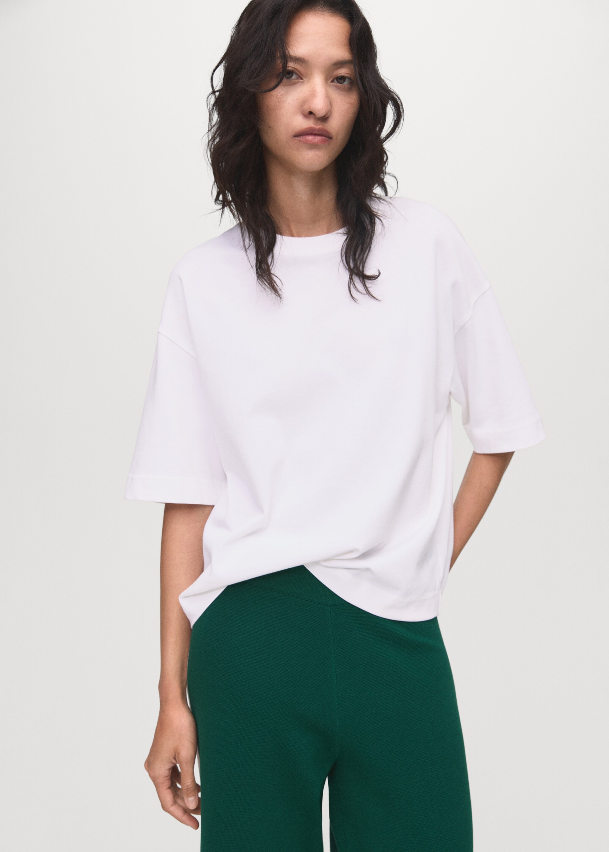 Fine-knit straight-fit trousers - Details of the article 1, Dark Green. Ref: 17044139-00.
