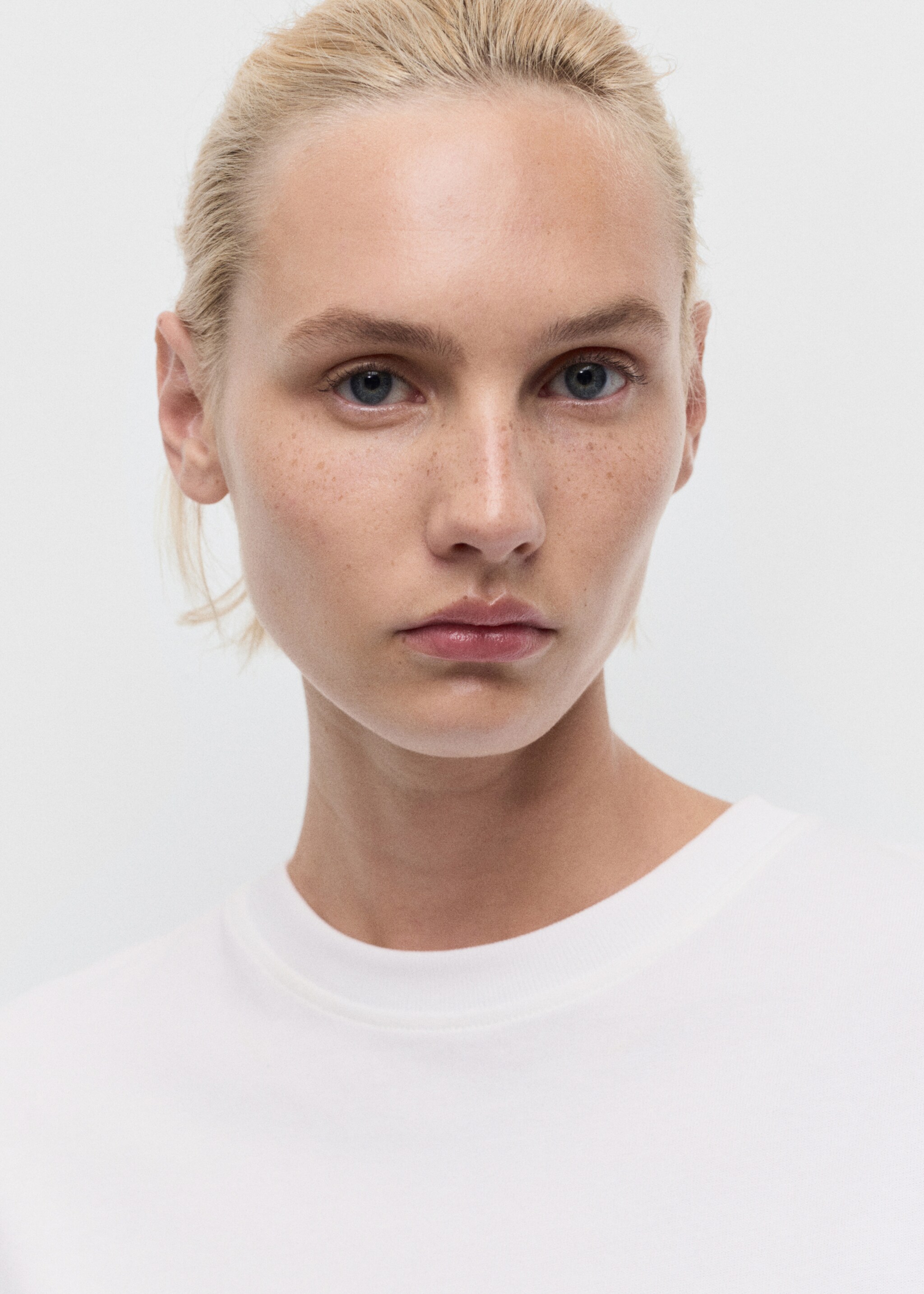 Oversized cotton t-shirt - Details of the article 1, Off White. Ref: 17044141-00.