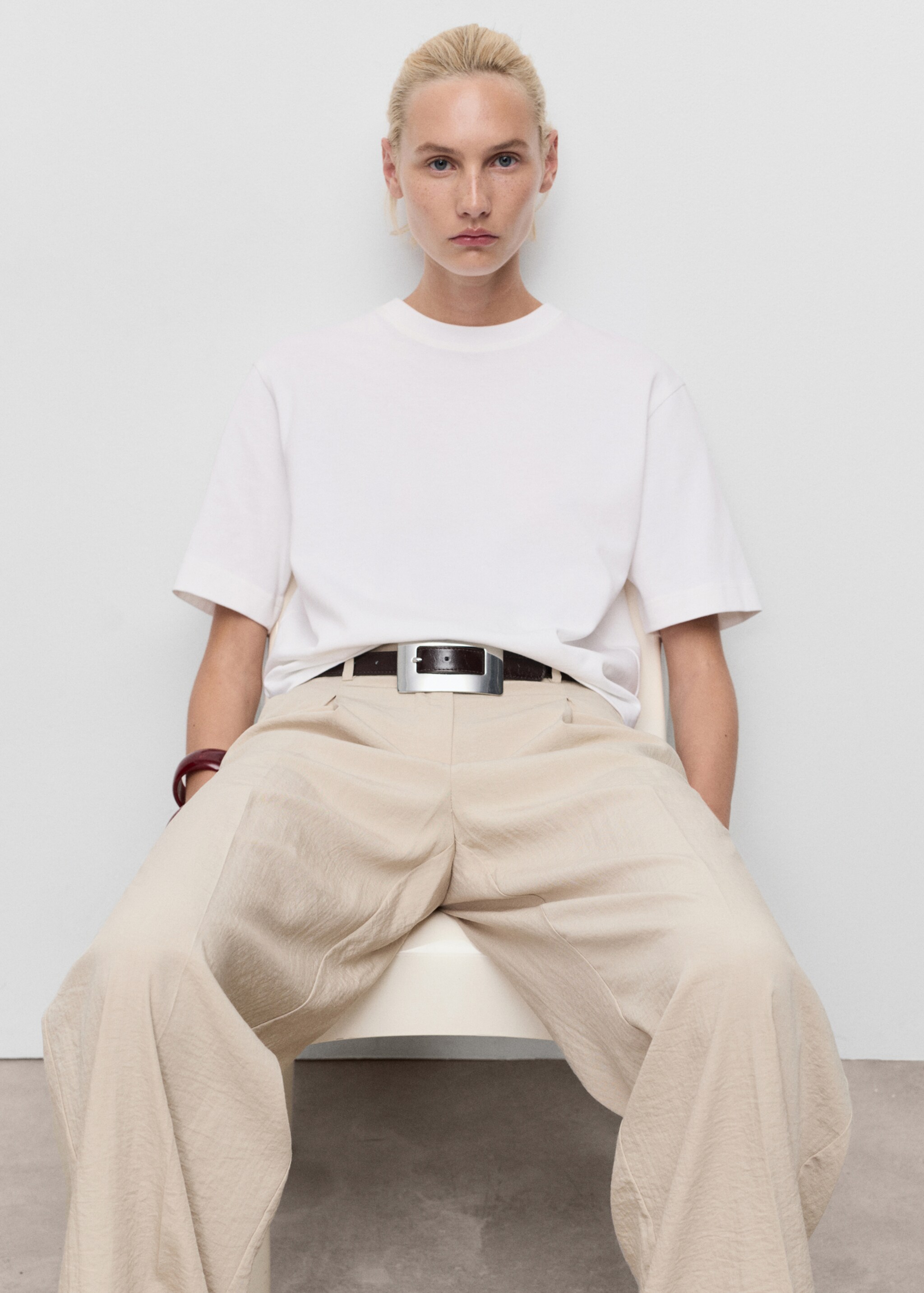 Oversized cotton t-shirt - Details of the article 2, Off White. Ref: 17044141-00.