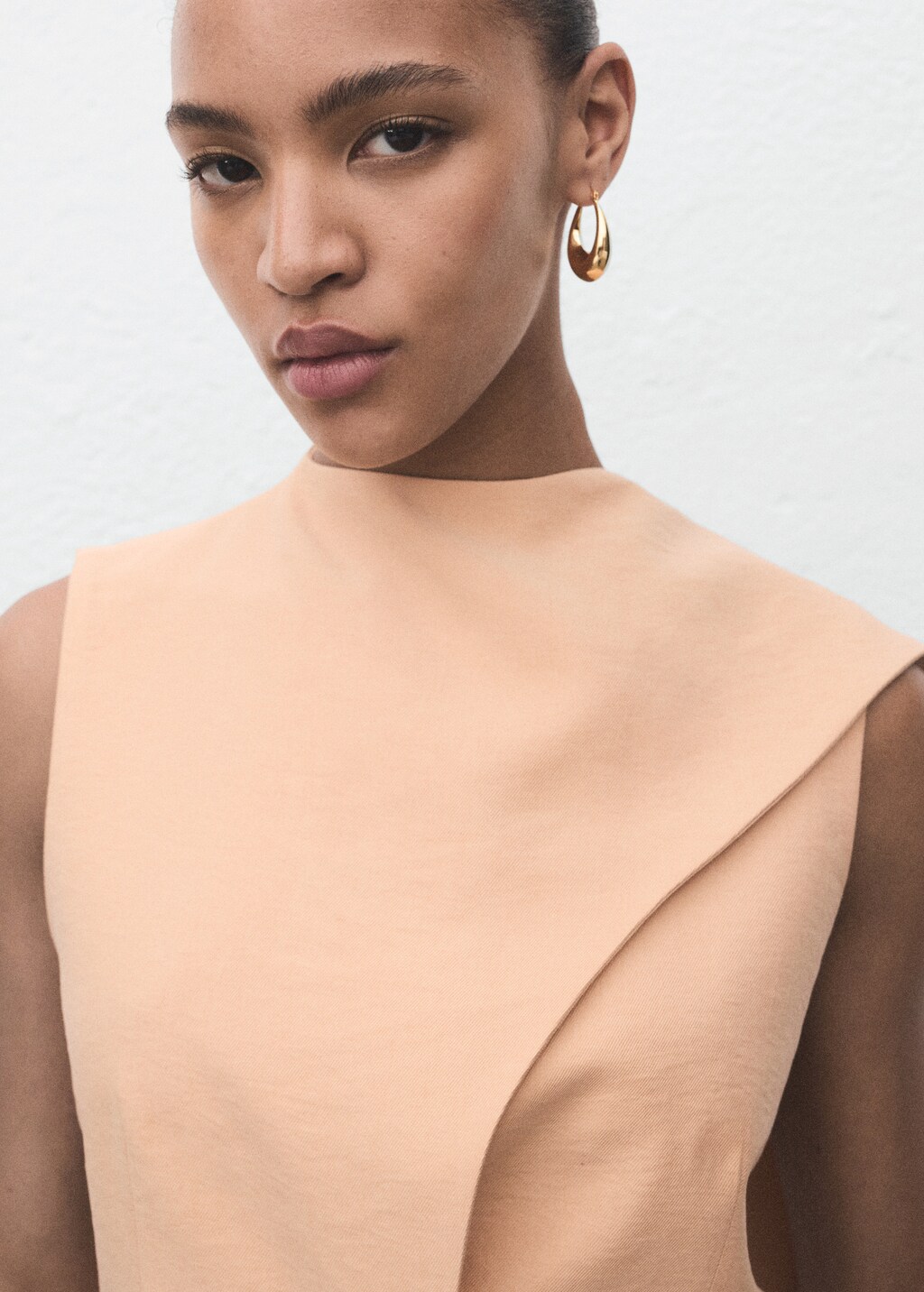 Asymmetrical foulard top