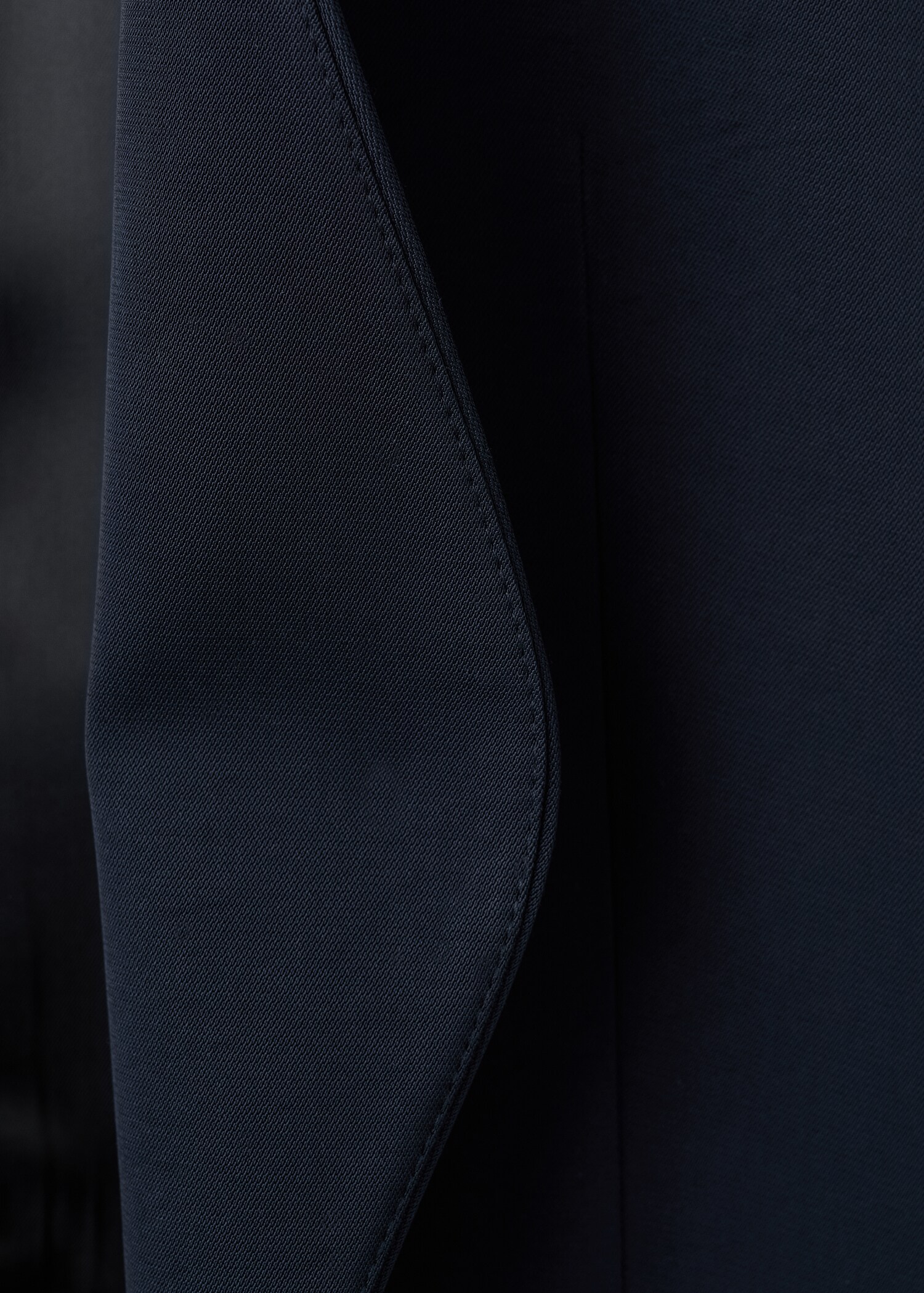 Double-breasted suit jacket - Details of the article 0