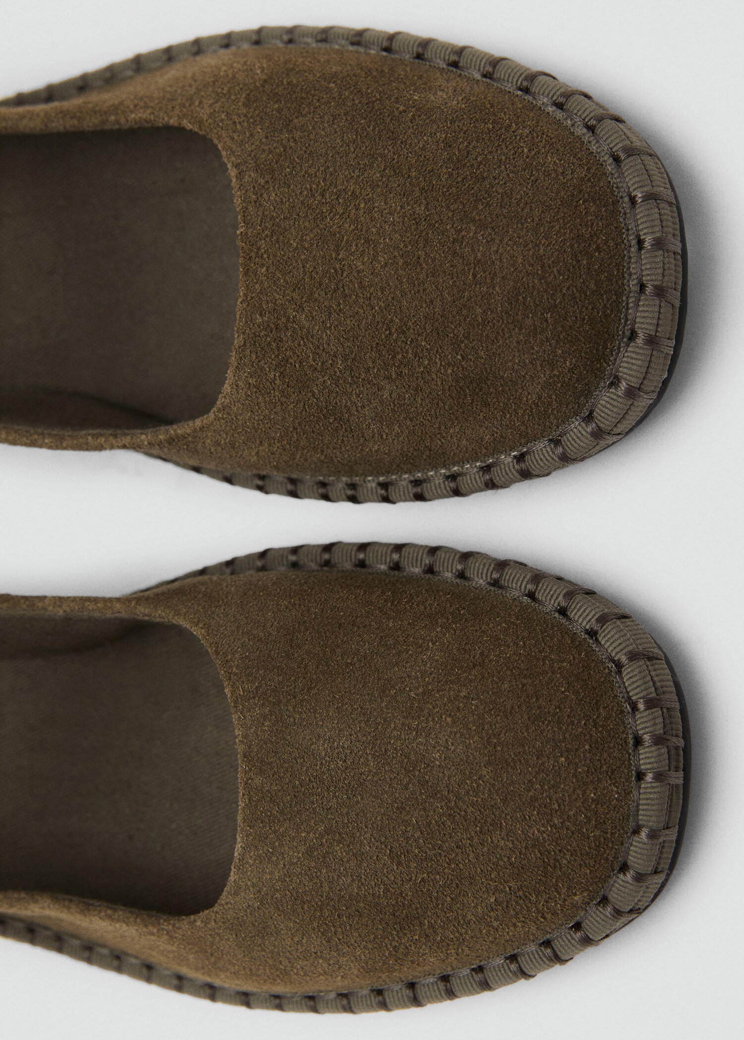 Suede ballet flats - Details of the article 2