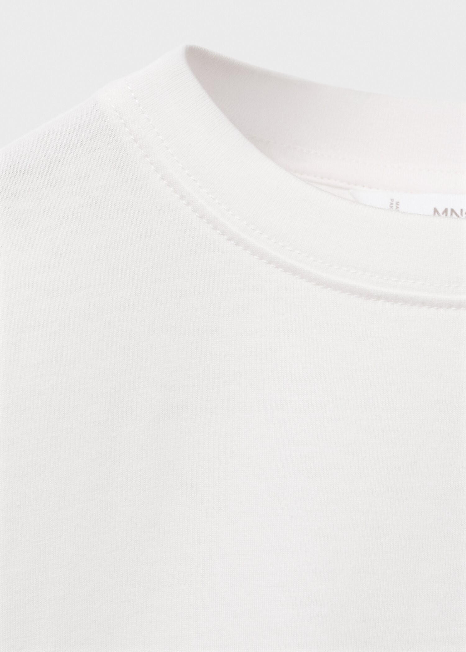 Embossed cotton t-shirt - Details of the article 8