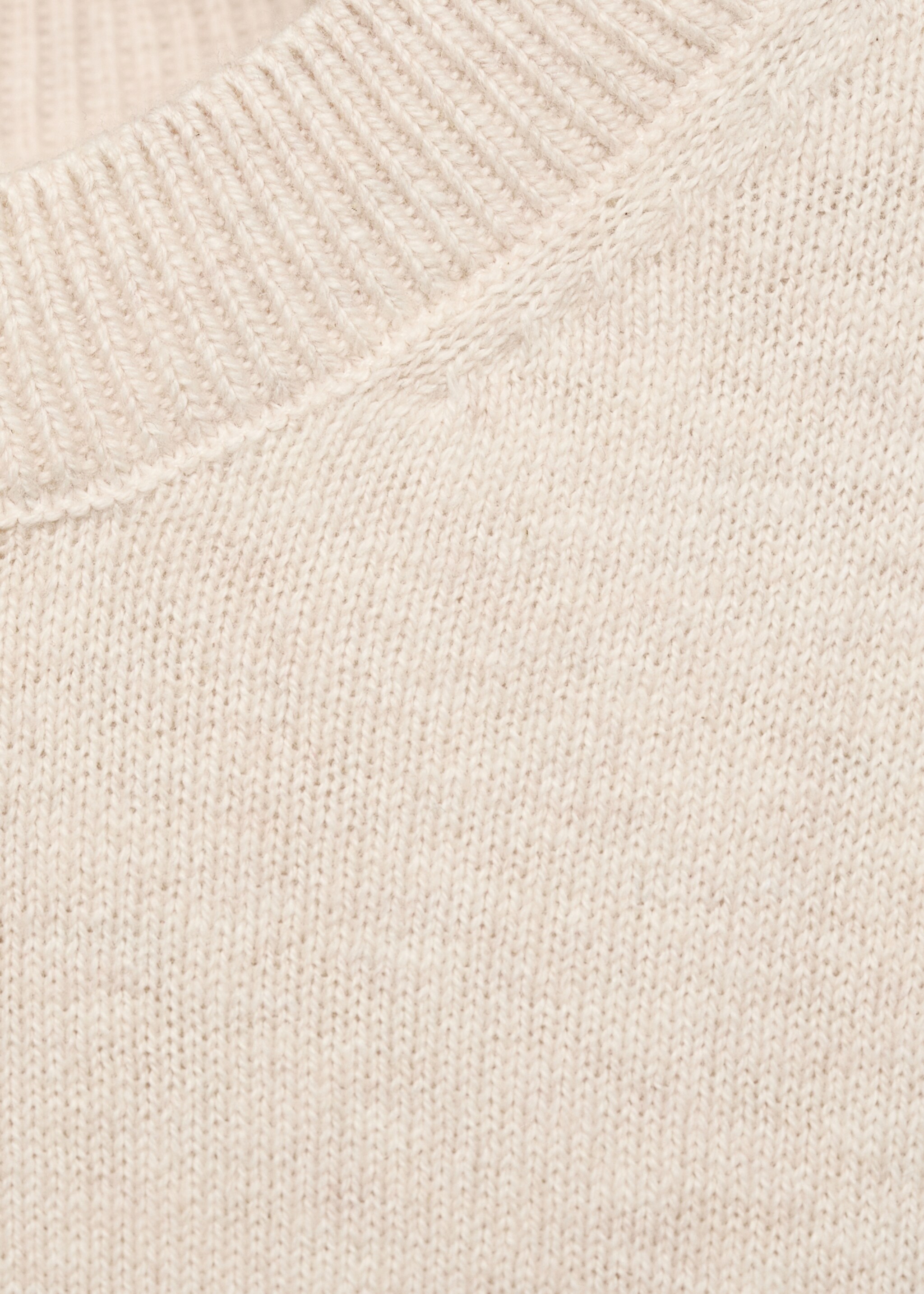 Camisola de malha e folhos - Pormenor do artigo 0, Bege. Ref: 17044432-00.