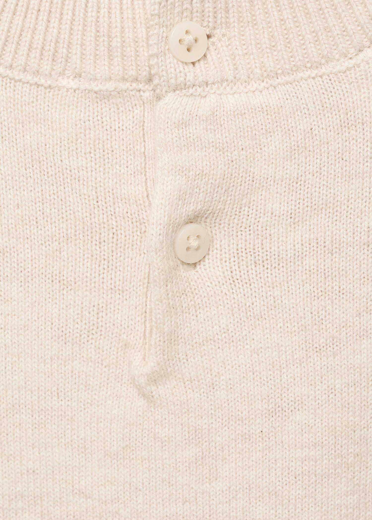 Camisola de malha e folhos - Pormenor do artigo 8