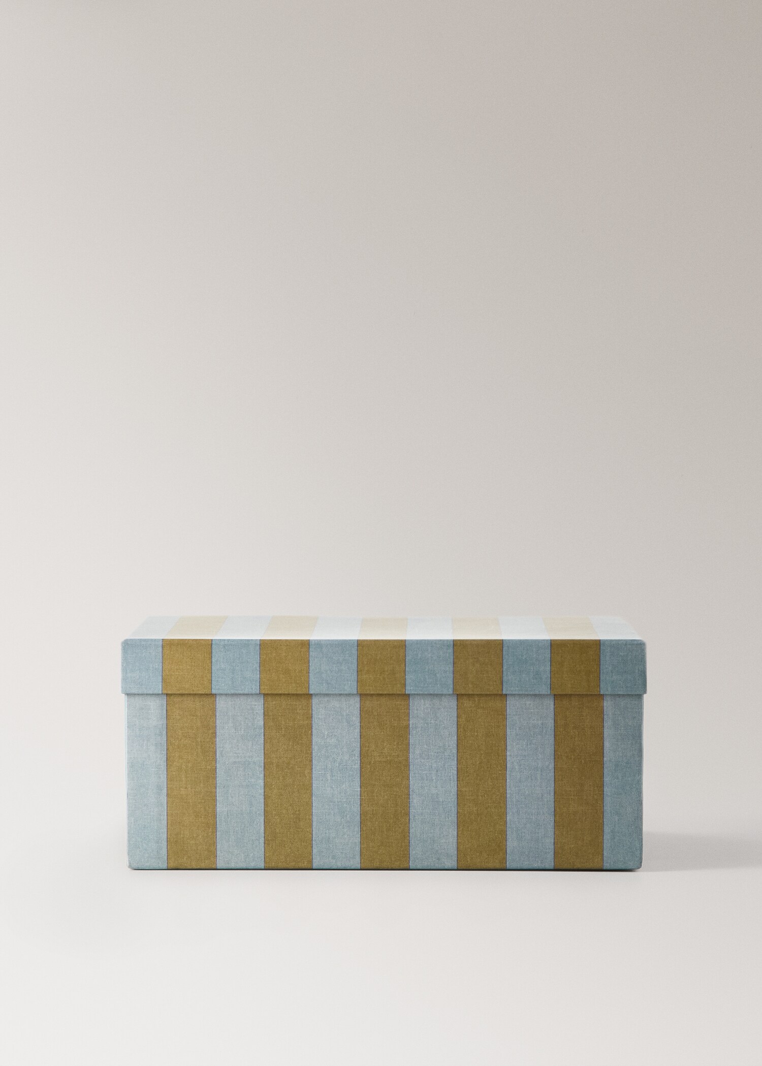 Large printed children's box - Article without model