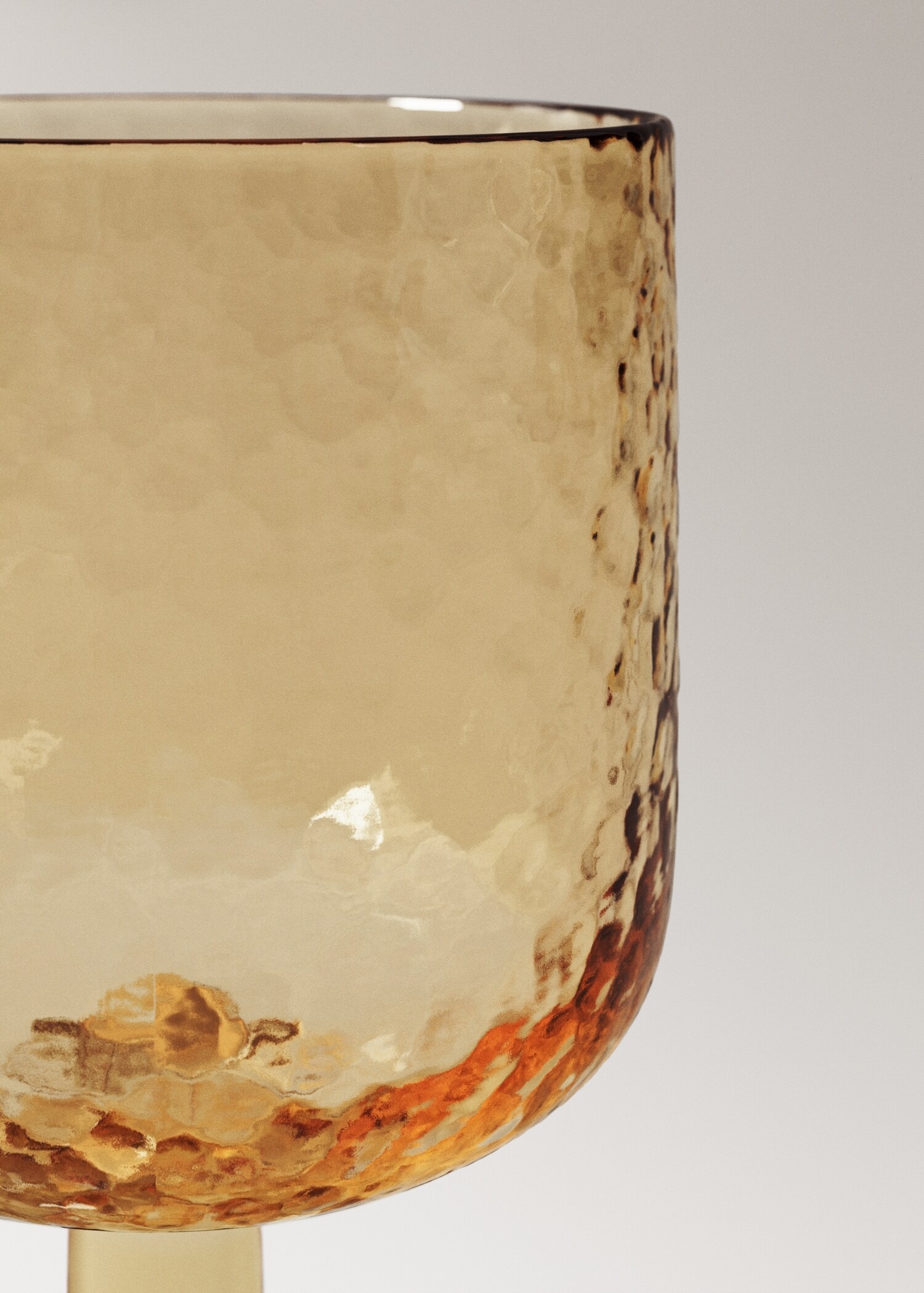 Hammered glass cup - Details of the article 1