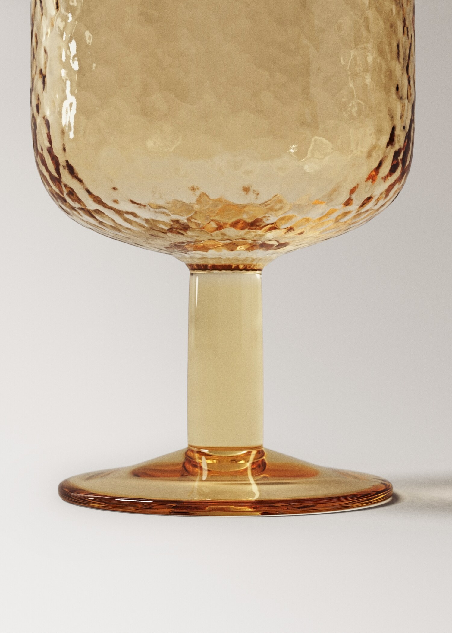 Hammered glass cup - Details of the article 2