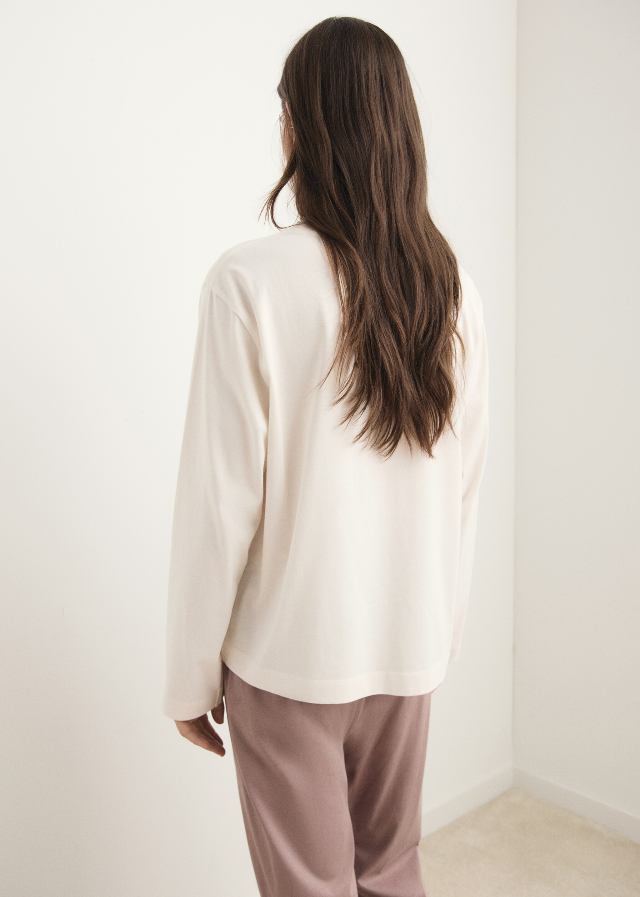 Long-sleeved pyjama t-shirt - Reverse of the article, Vanilla. Ref: 17044445-00.