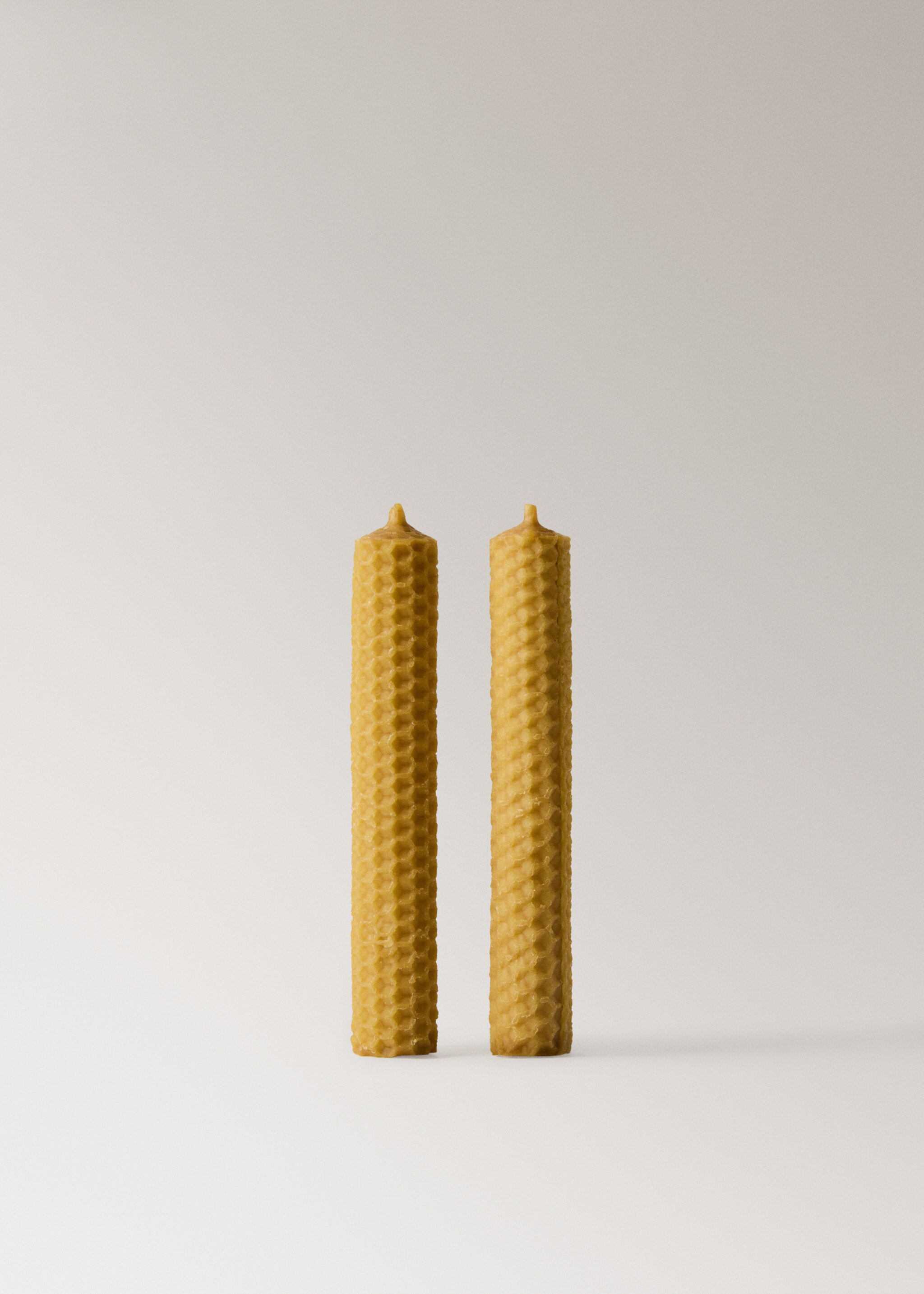 Decorative beeswax candles - Article without model, Ochre. Ref: 17044449-00.